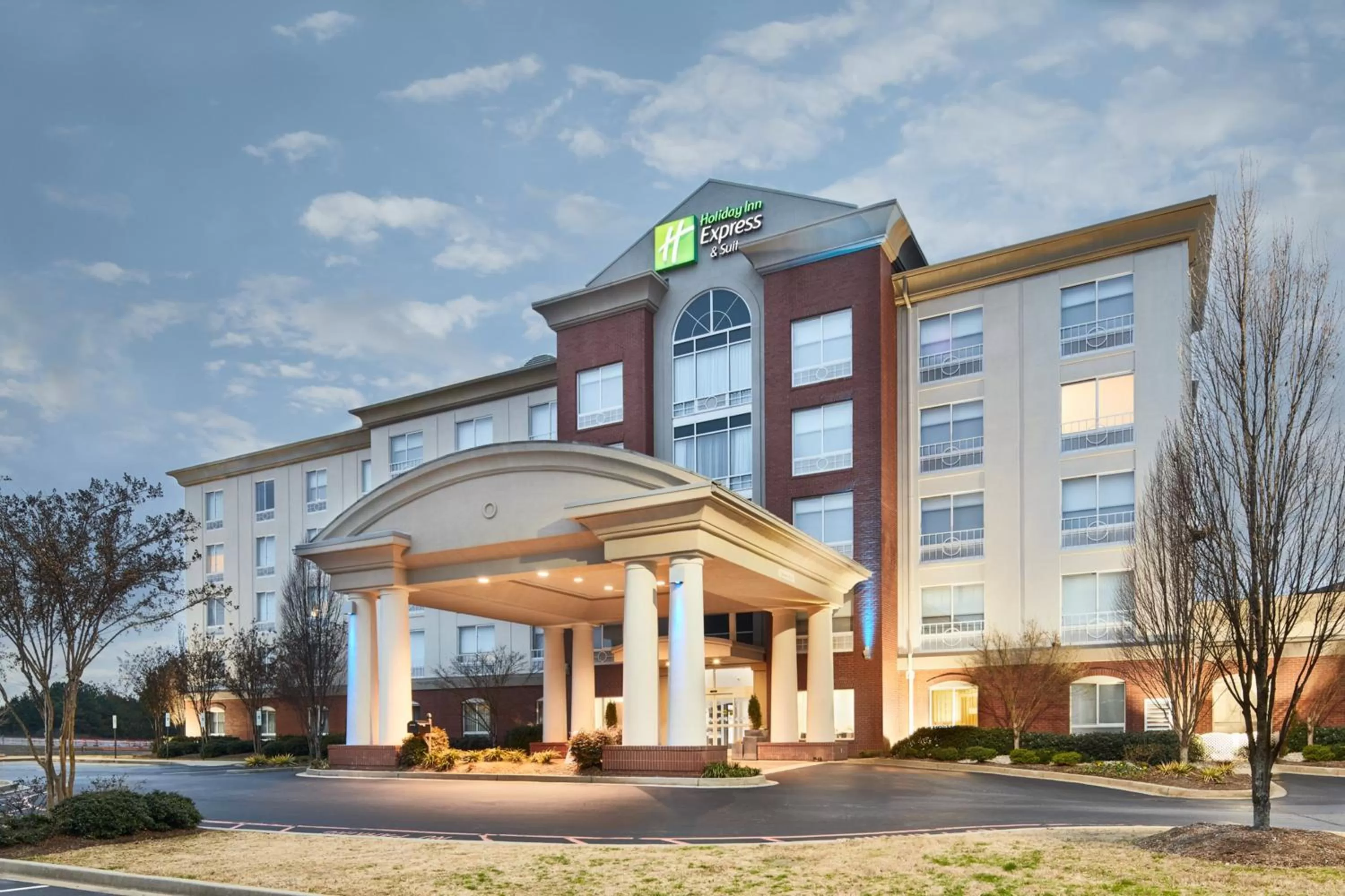 Property building in Holiday Inn Express & Suites - Spartanburg-North by IHG
