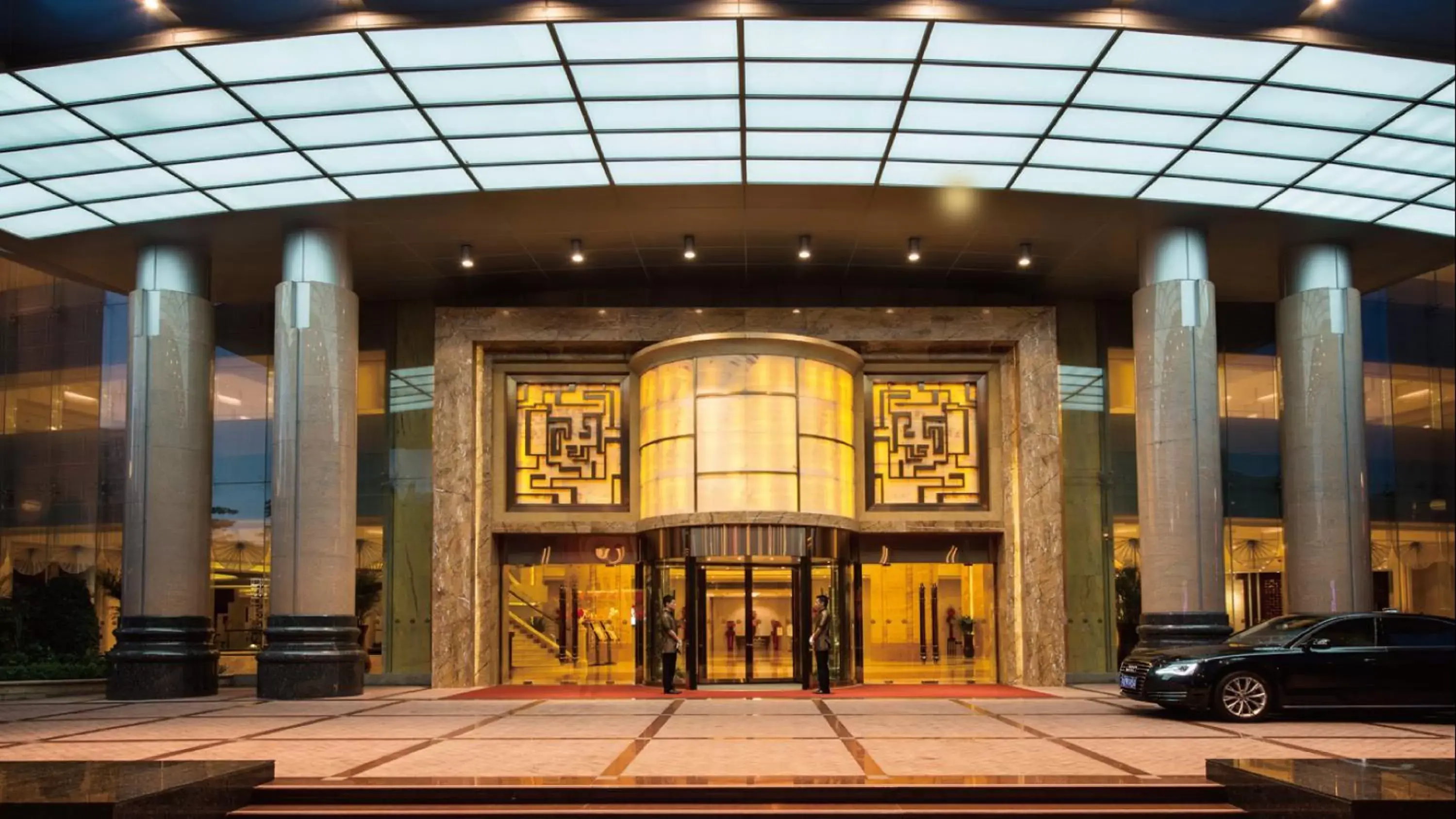 Facade/entrance in Soluxe Hotel Guangzhou