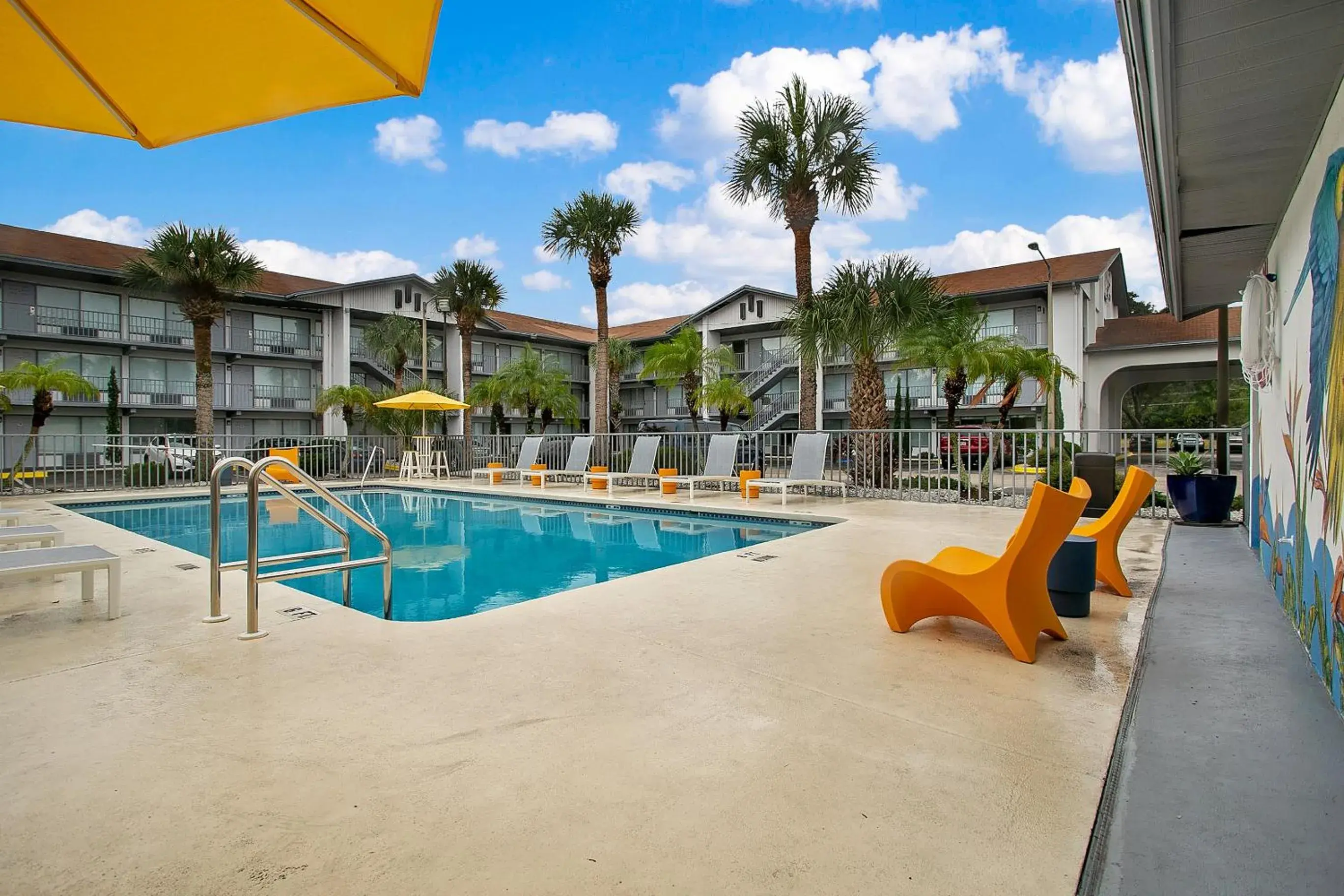 Swimming Pool in Vivo Living Kissimmee West