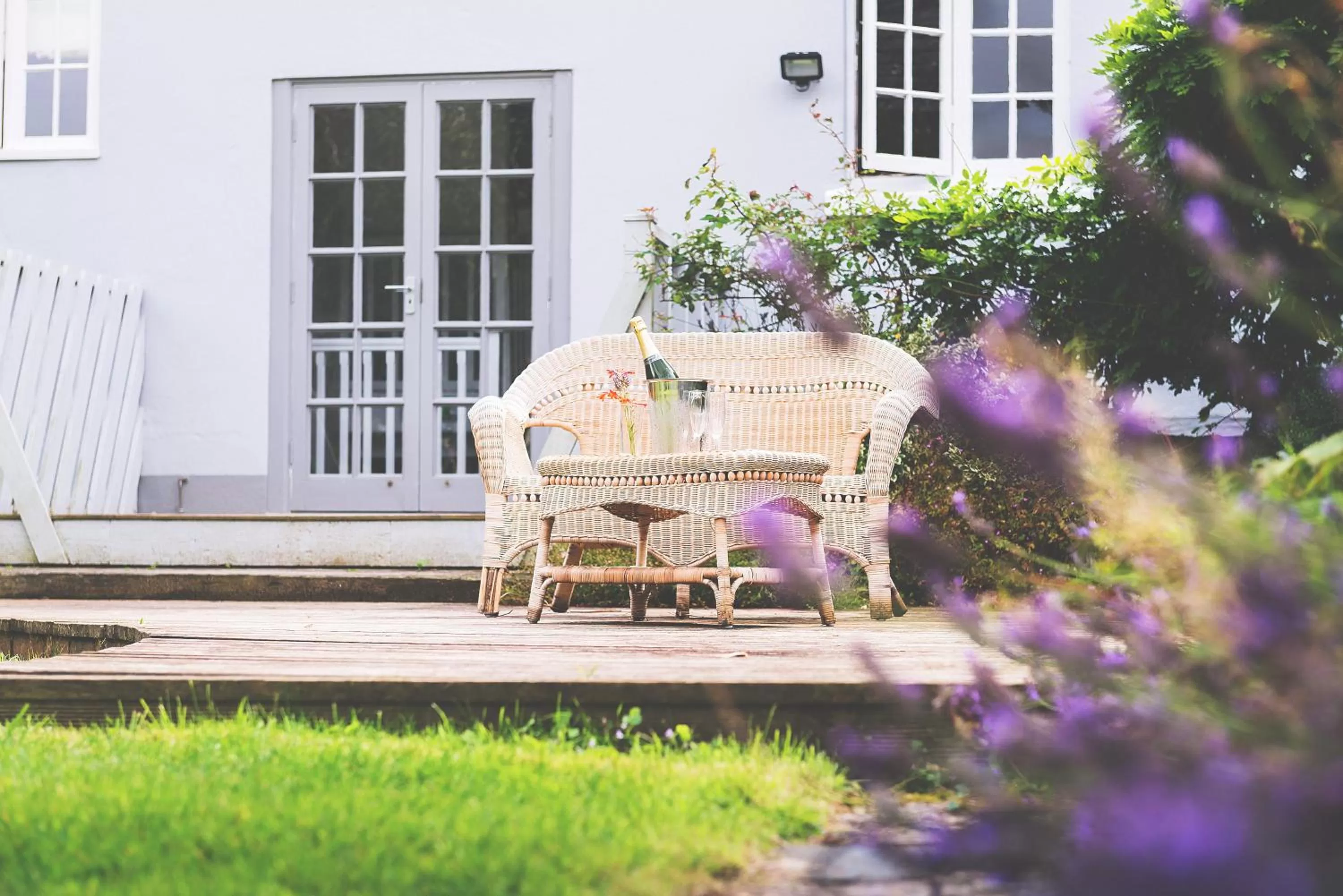 Facade/entrance in Rose and Crown Yealmpton