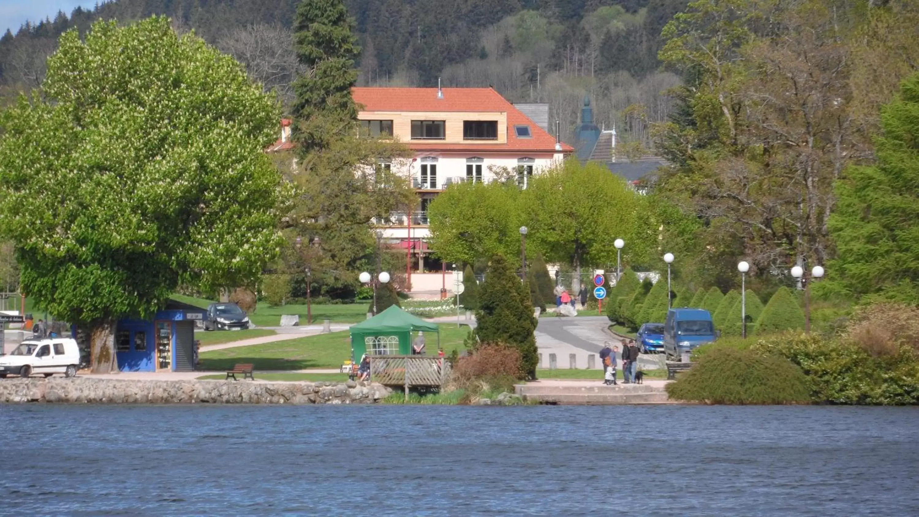 Property Building in Les Loges Du Parc