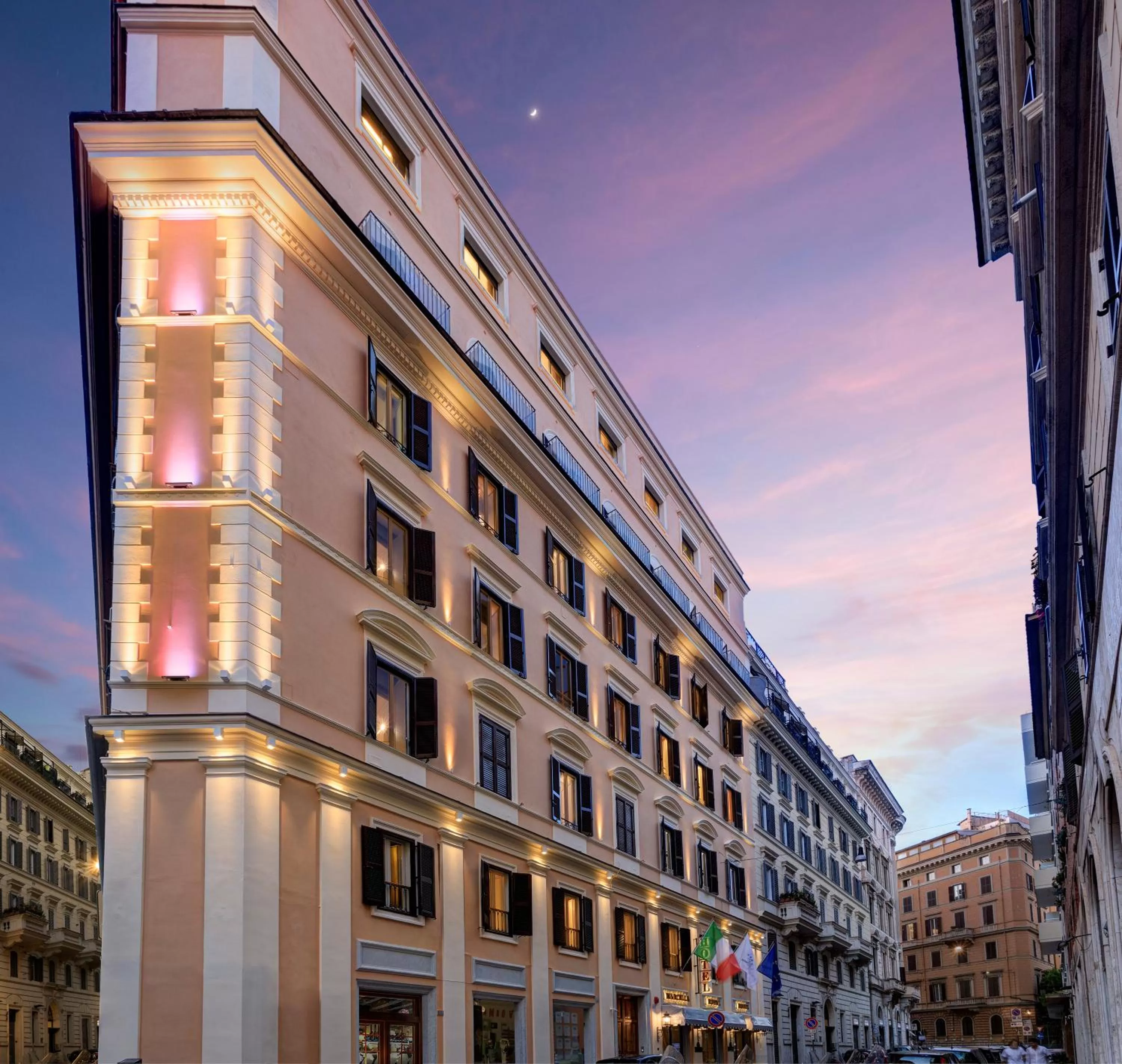 Facade/entrance in Marcella Royal Hotel - Rooftop Garden
