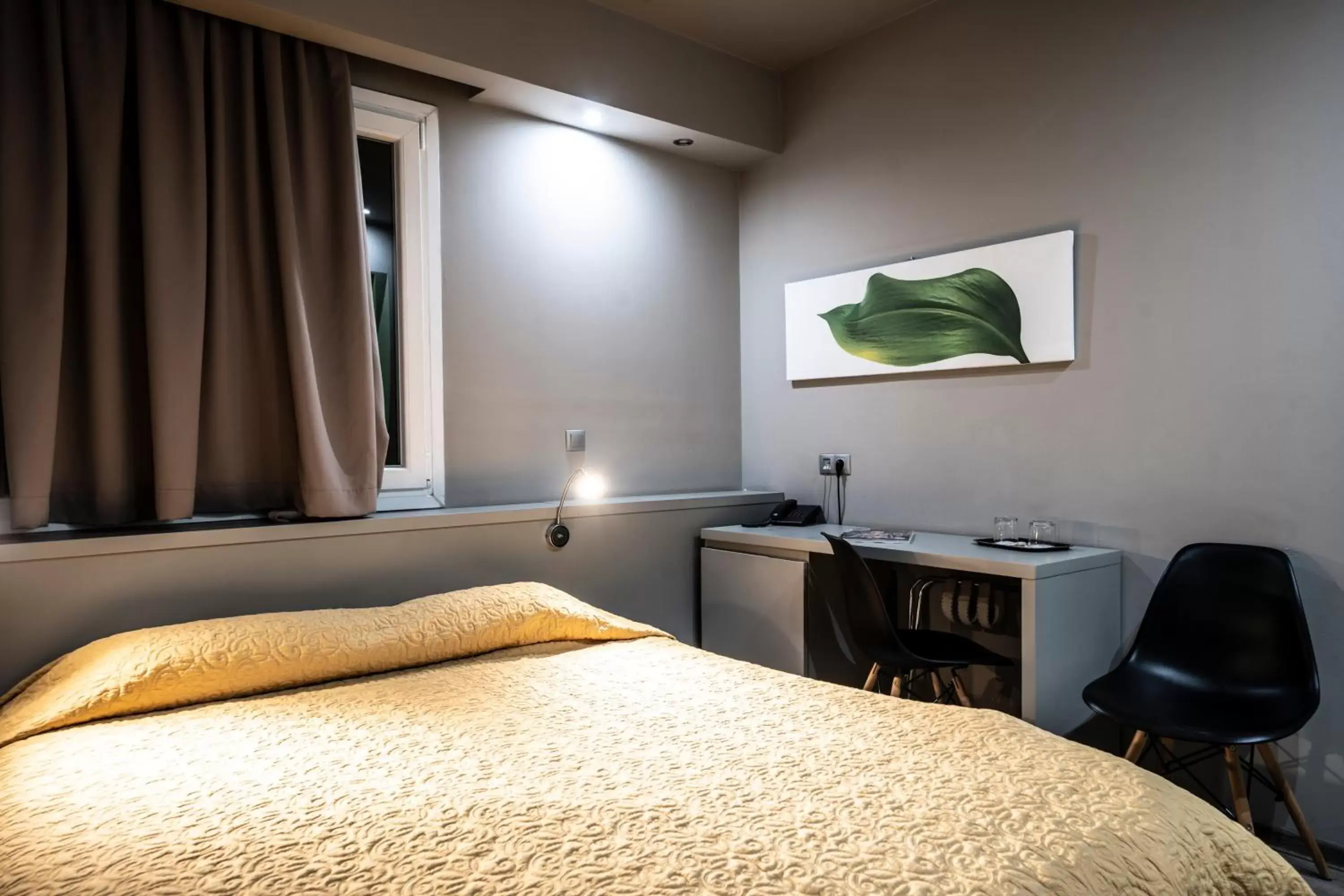 TV and multimedia, Bed in Vergina Hotel