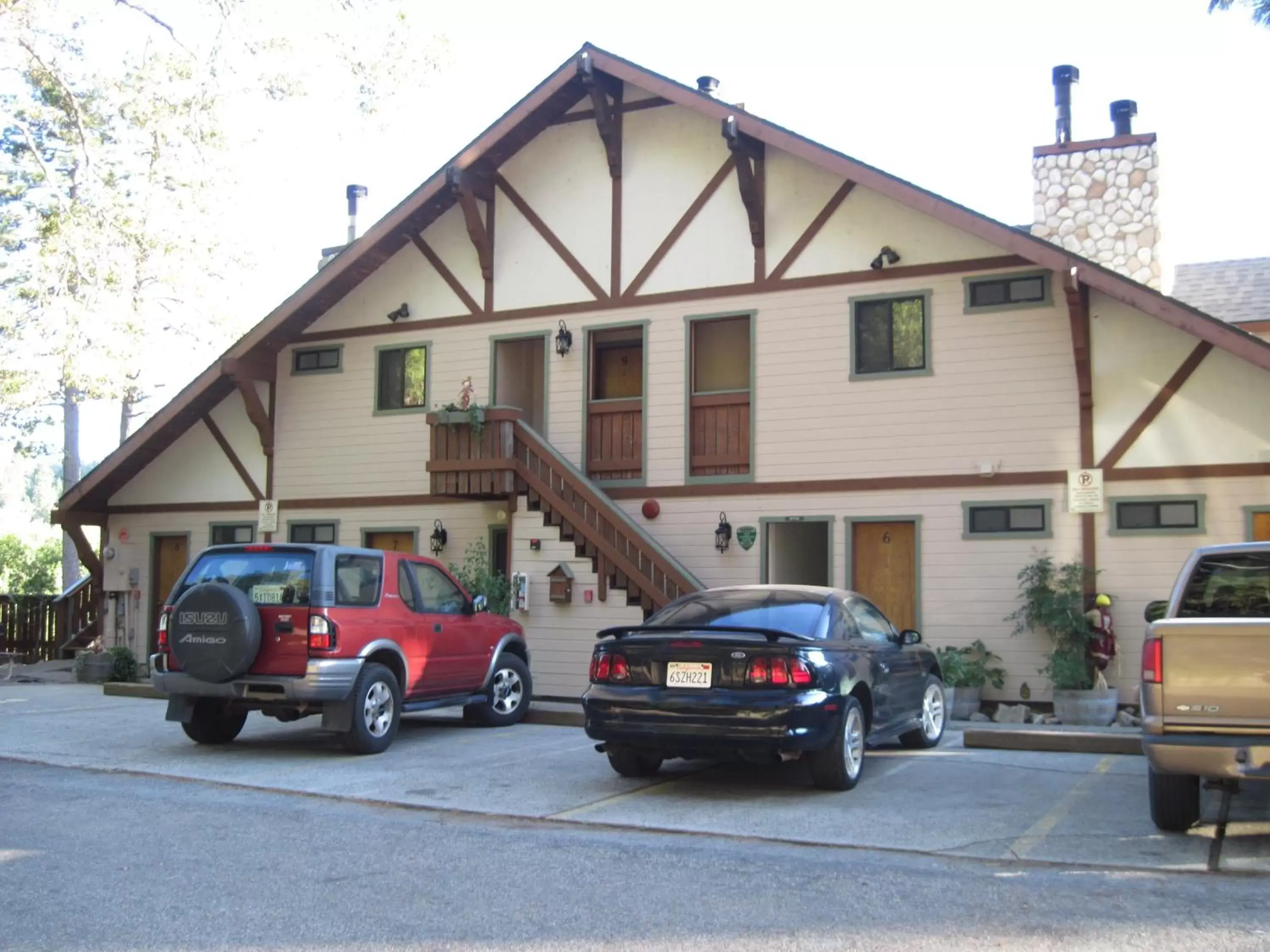 Facade/entrance, Property Building in The North Shore Inn