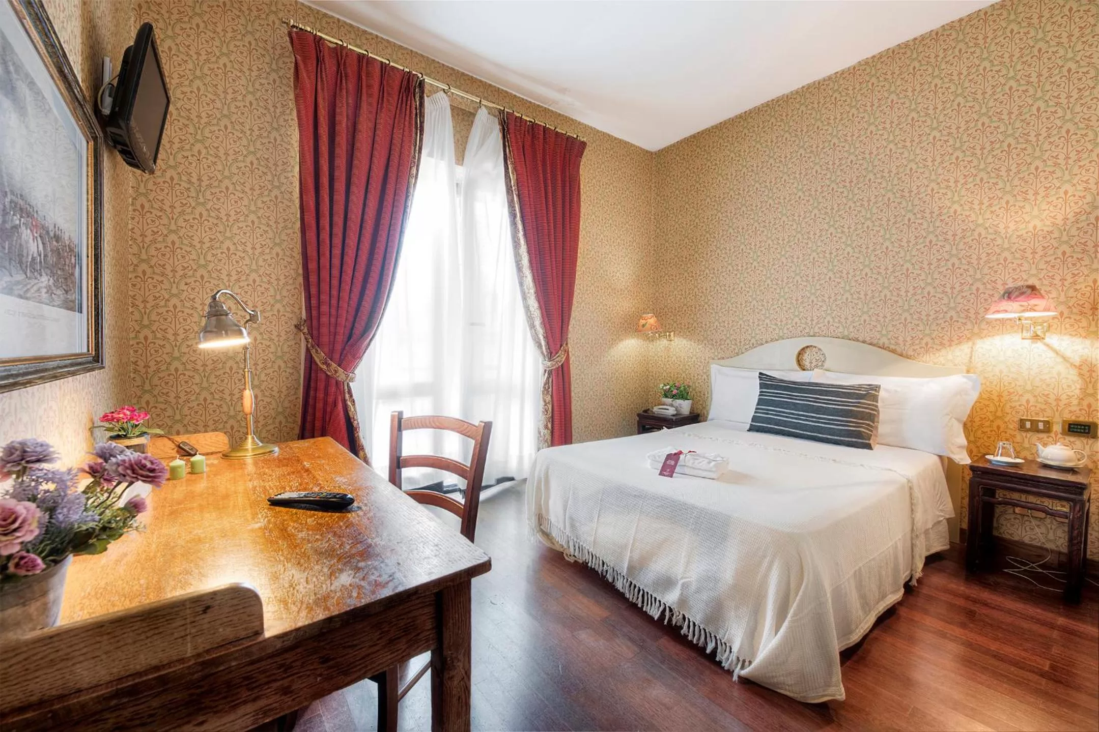 Bed in Grand Hotel Colony