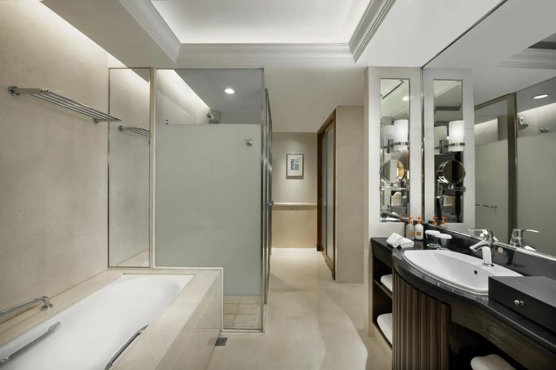 Bathroom in Crowne Plaza Nanchang Riverside, an IHG Hotel