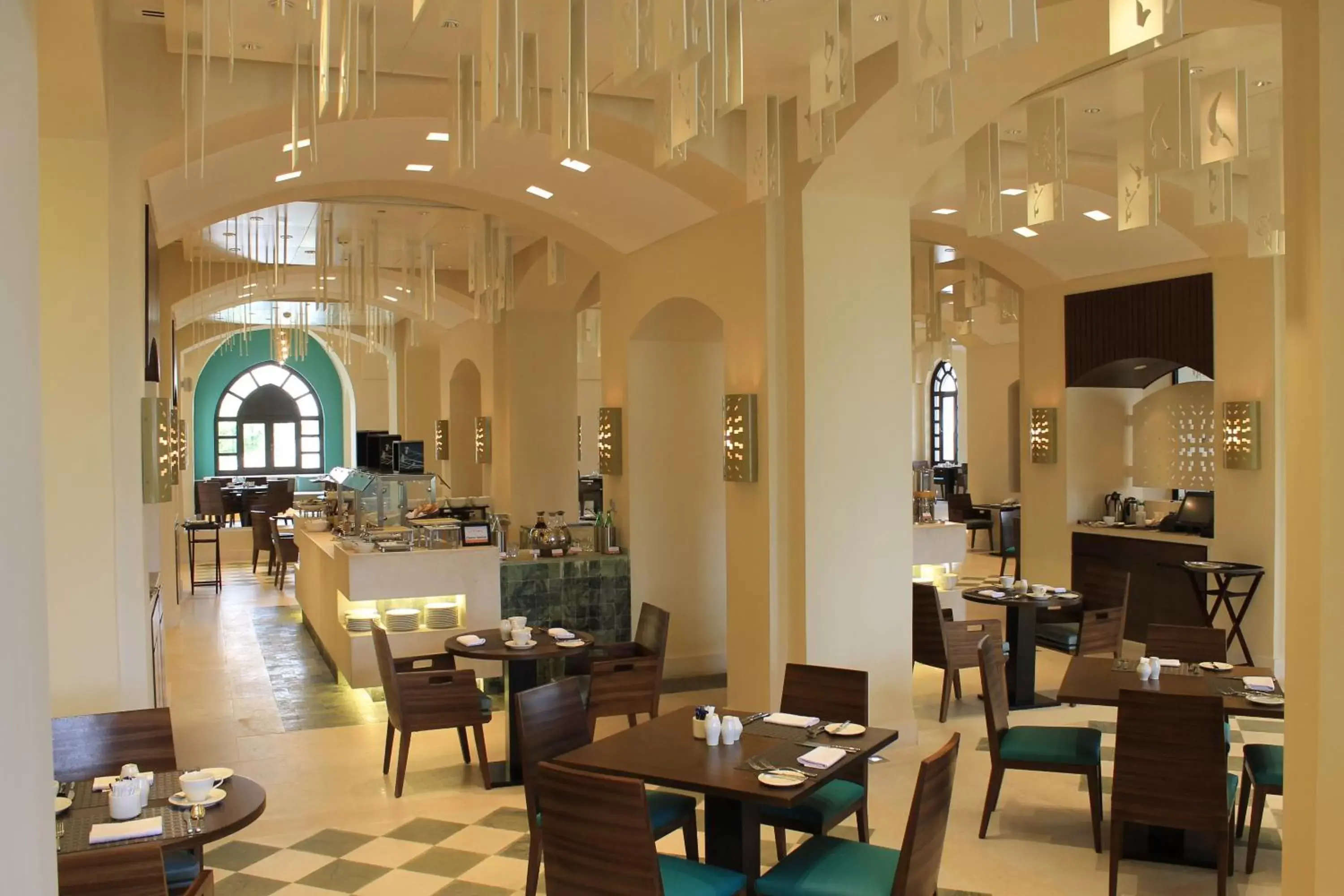 Restaurant/Places to Eat in Salalah Rotana Resort