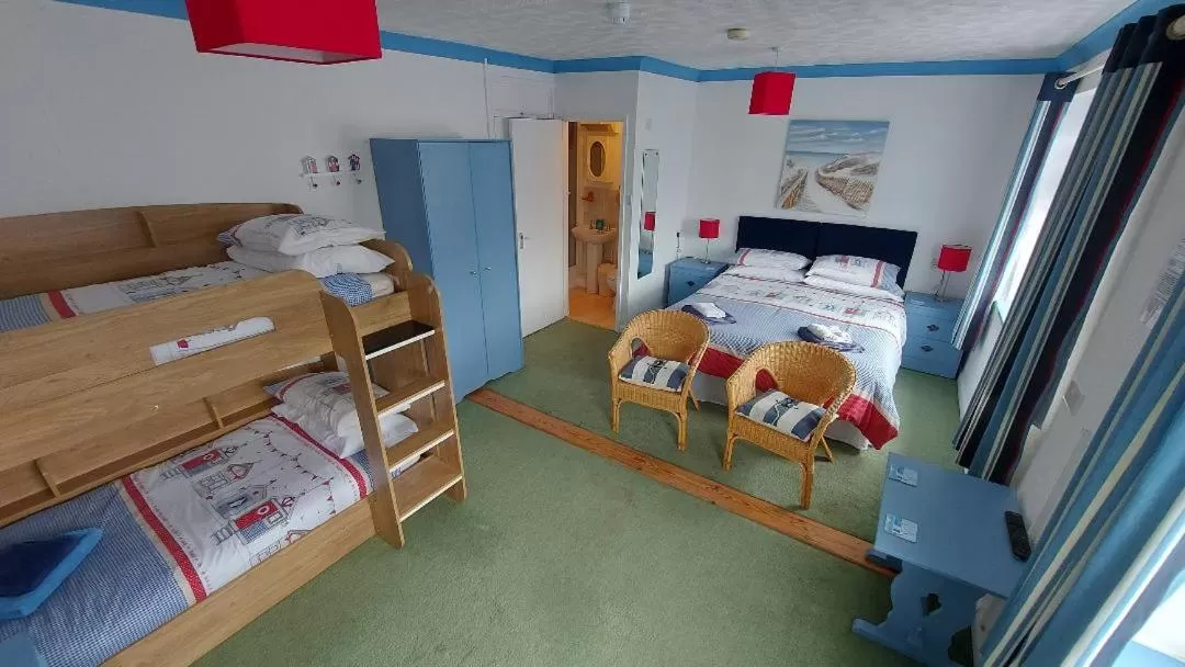 Bed in The Clifton at Paignton