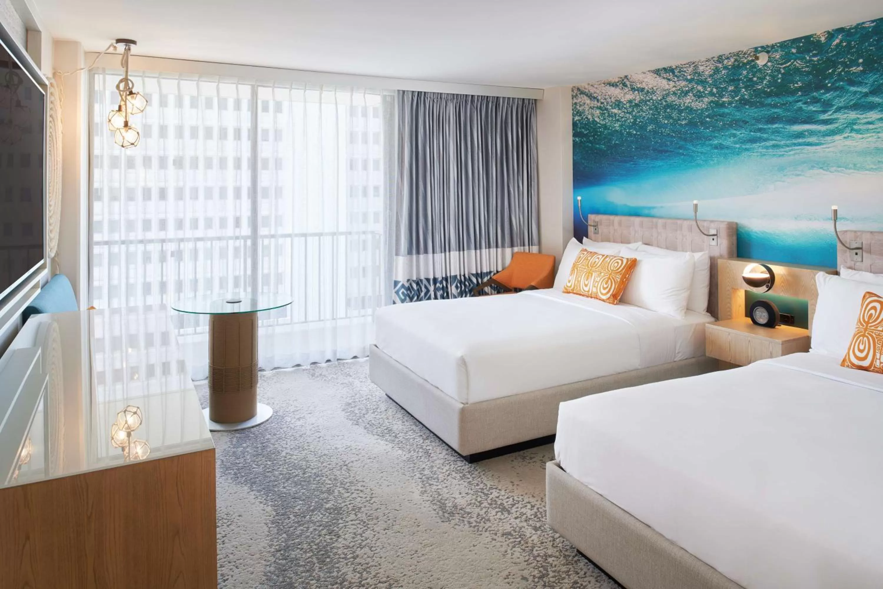 Bedroom, Bed in OUTRIGGER Waikiki Beachcomber Hotel