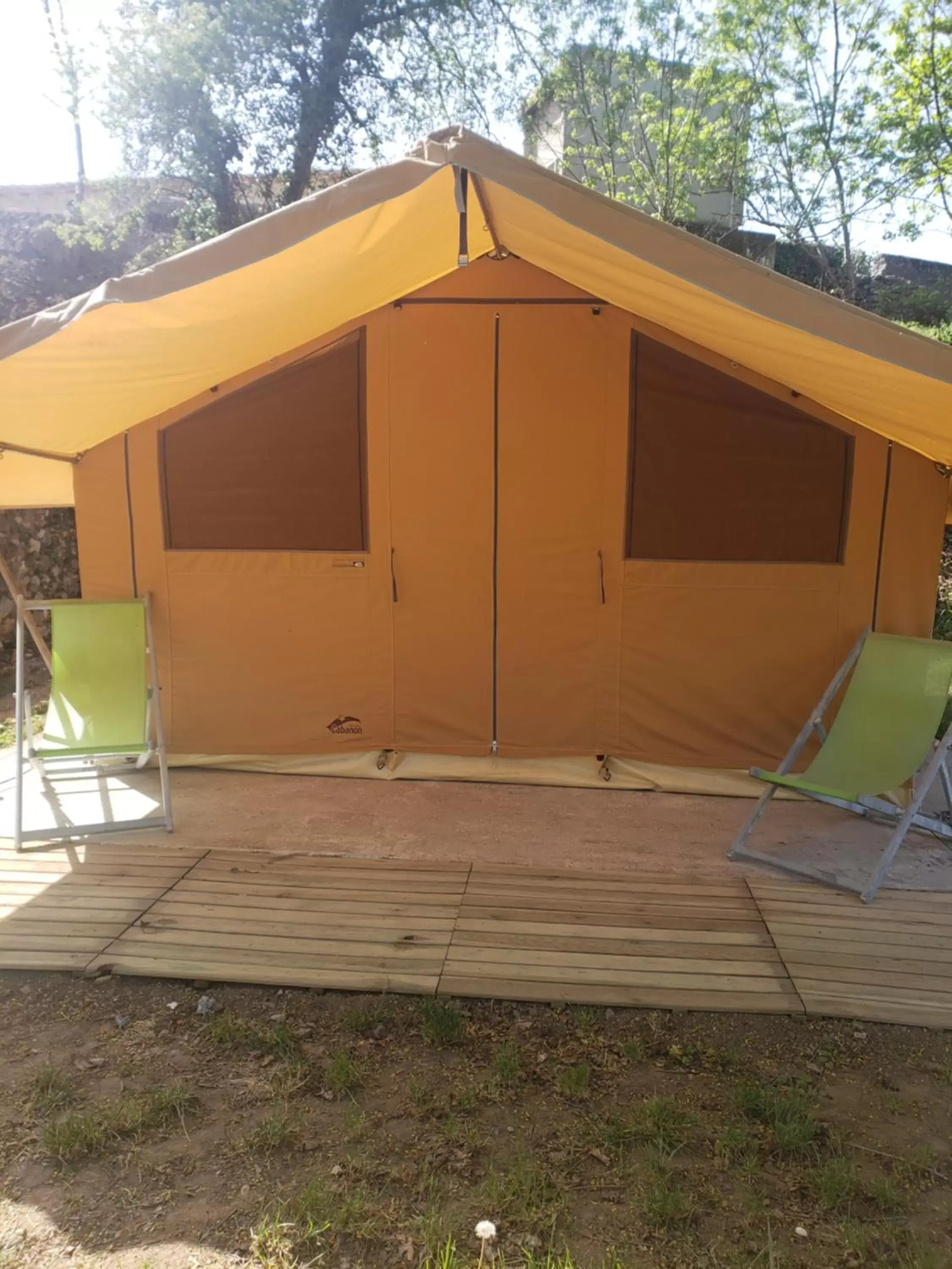 Facade/entrance in Le Moulin D'onclaire Camping et chambres d'hôtes