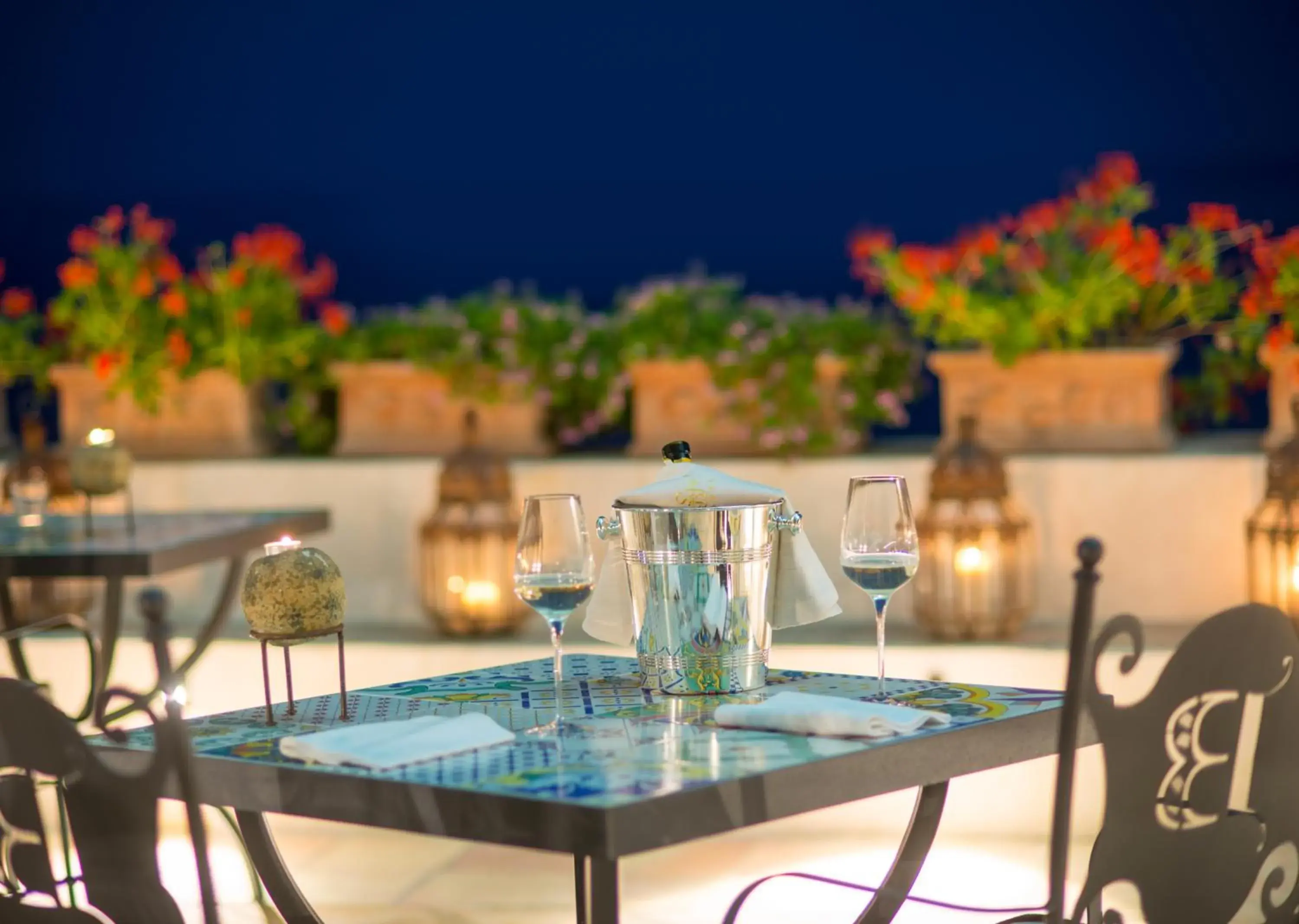 Lounge or bar in Badia Santa Maria de' Olearia Lounge or bar in Badia Santa Maria de' Olearia