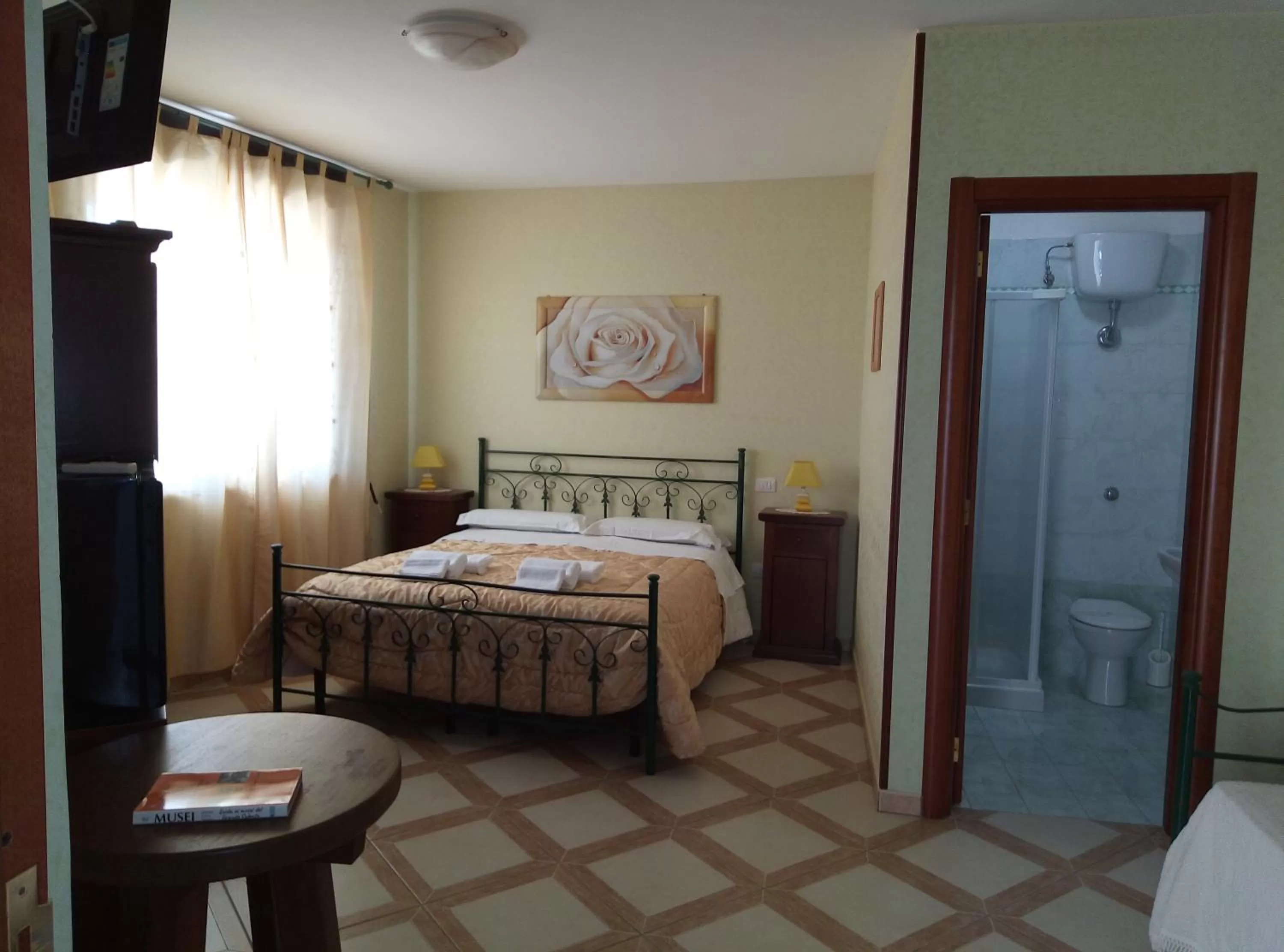 Restaurant/places to eat, Bed in Mamma Assunta