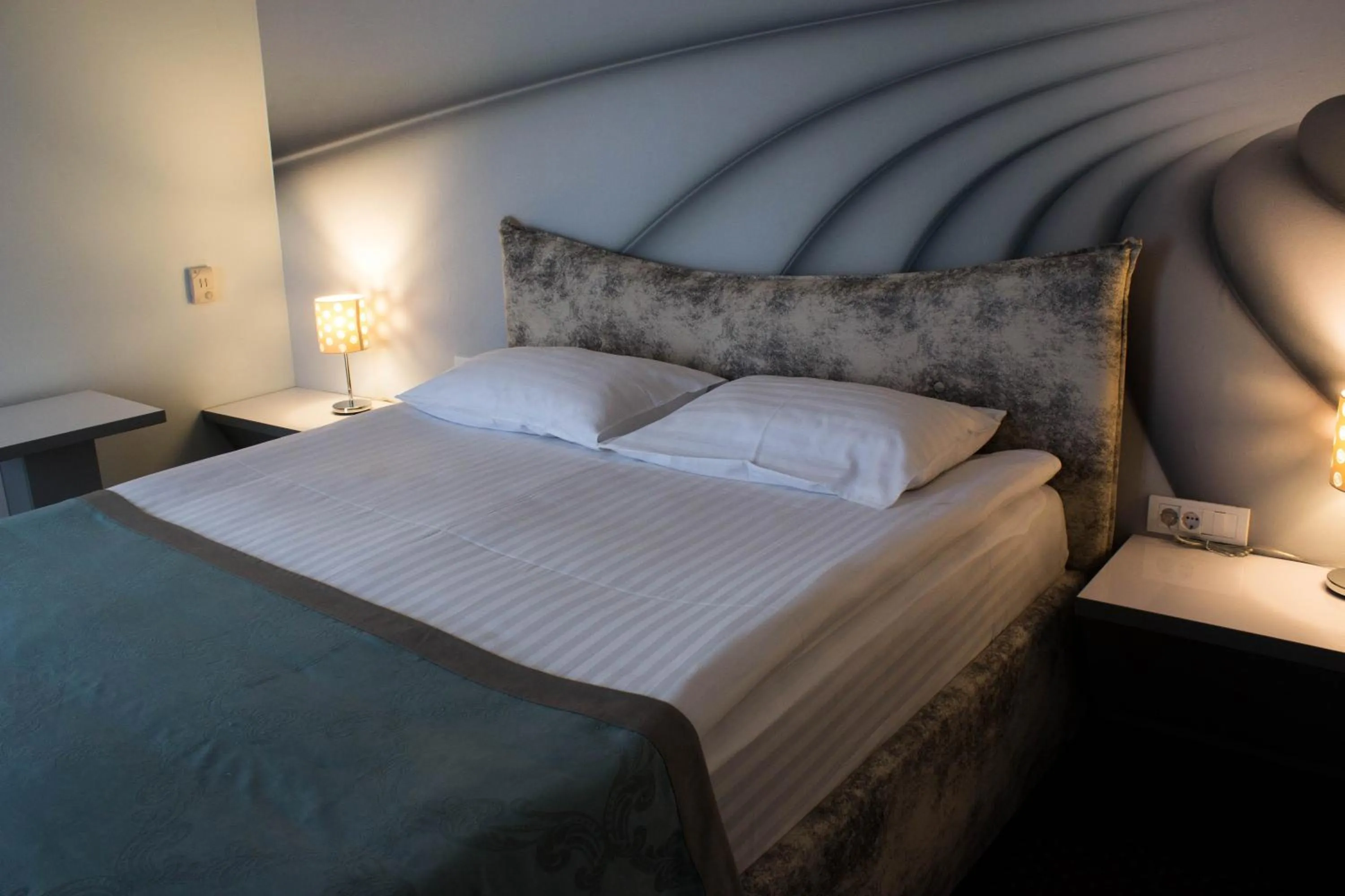 Bathroom in Garni Hotel Hollywoodland Wellness & Aquapark