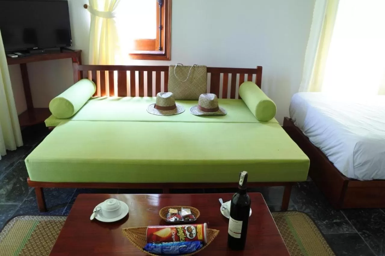 Bed in Hoi an Osaka Riverside Villa & Spa