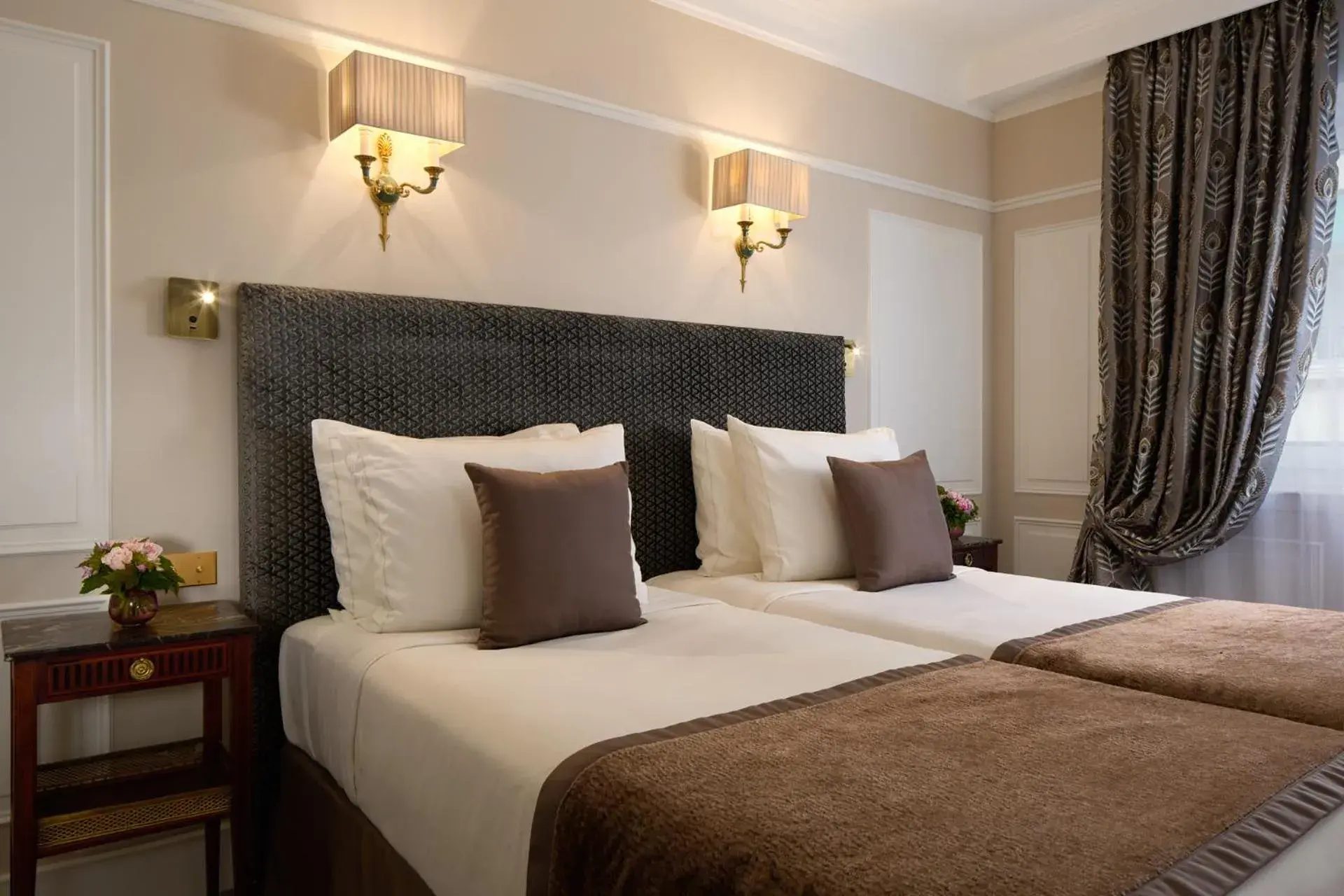 Bed in Villa & Hotel Majestic