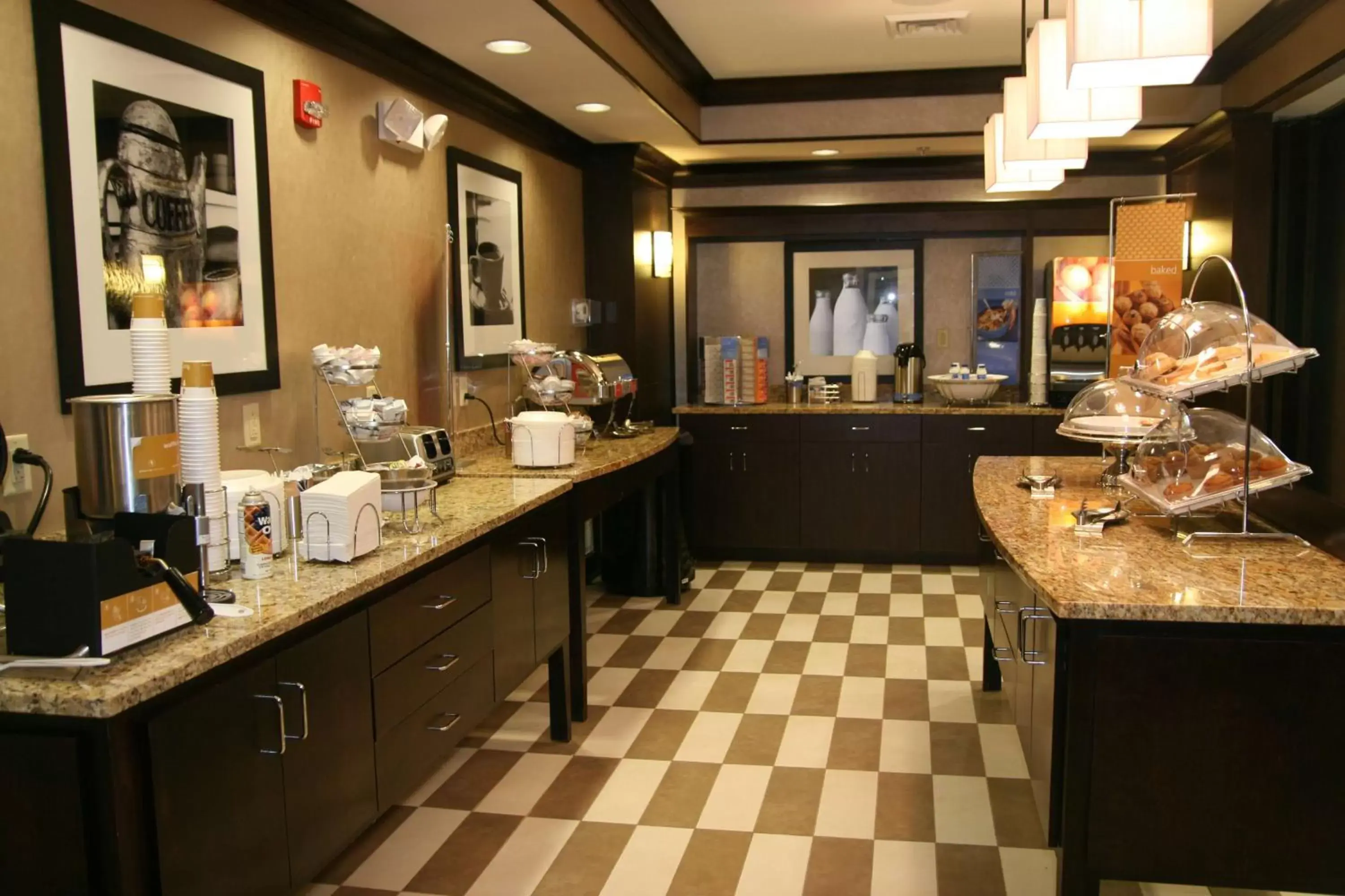 Dining area, Restaurant/Places to Eat in Hampton Inn New Albany