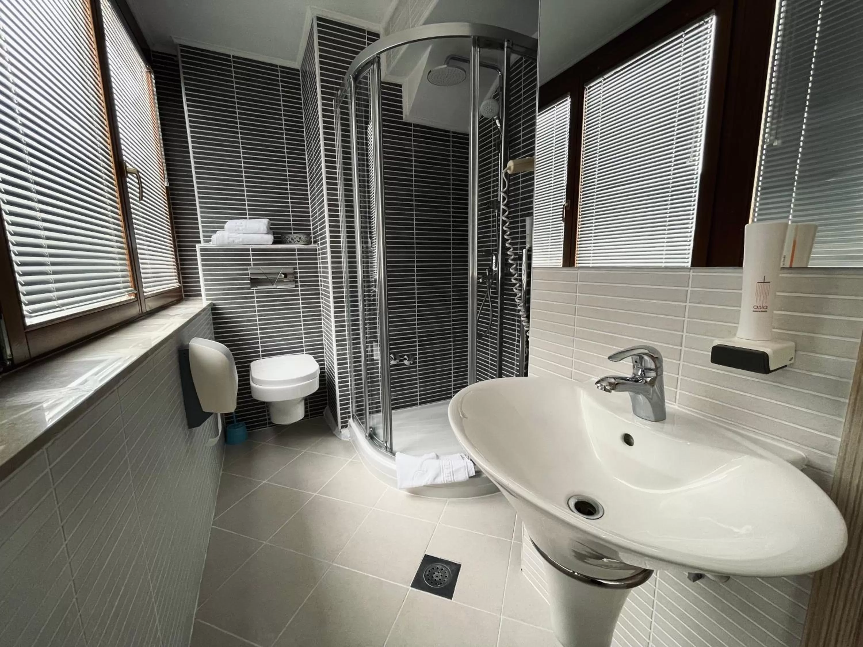 Toilet in Hotel City View Deluxe