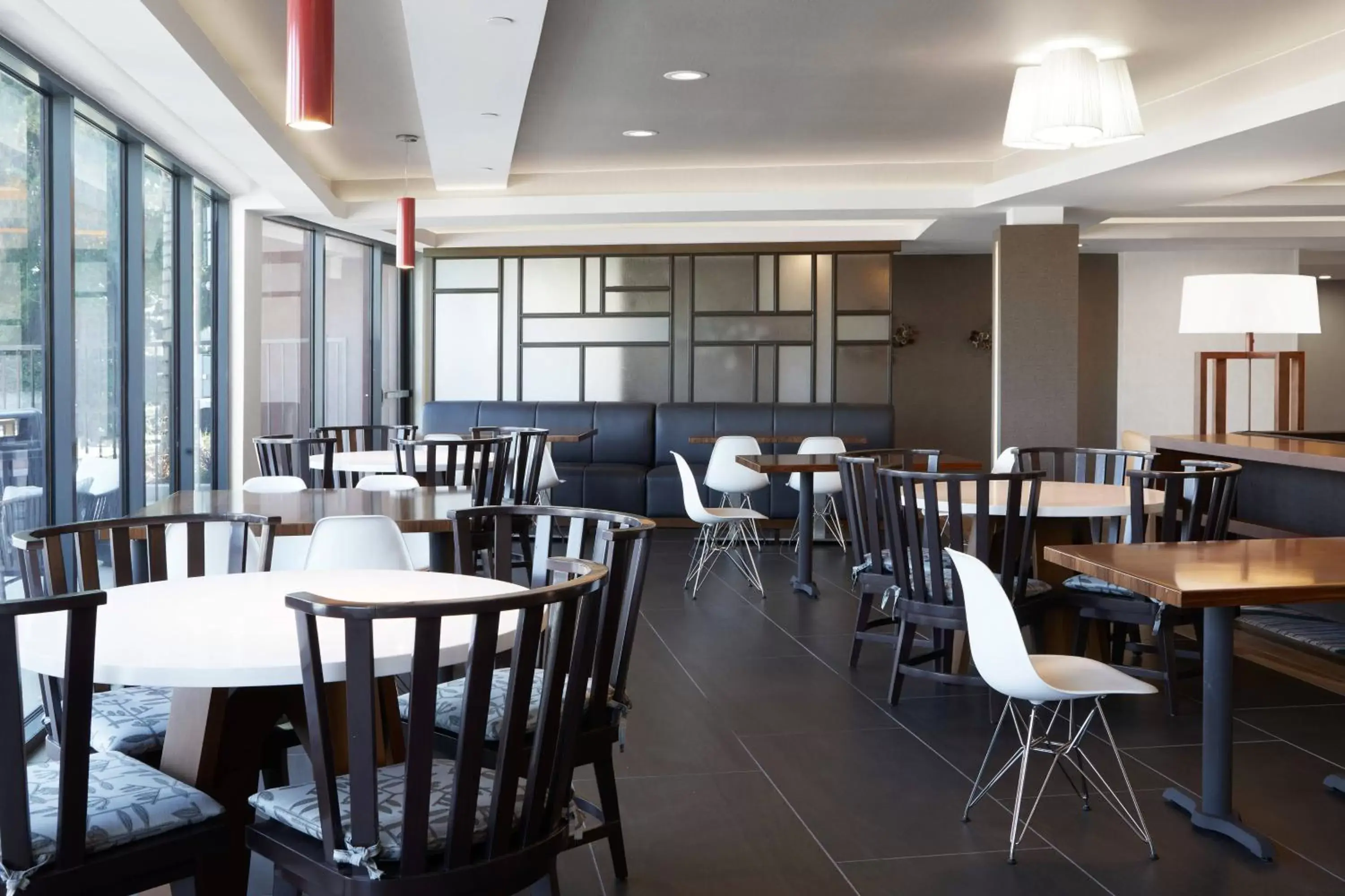 Restaurant/Places to Eat in Fairfield Inn & Suites By Marriott Camarillo