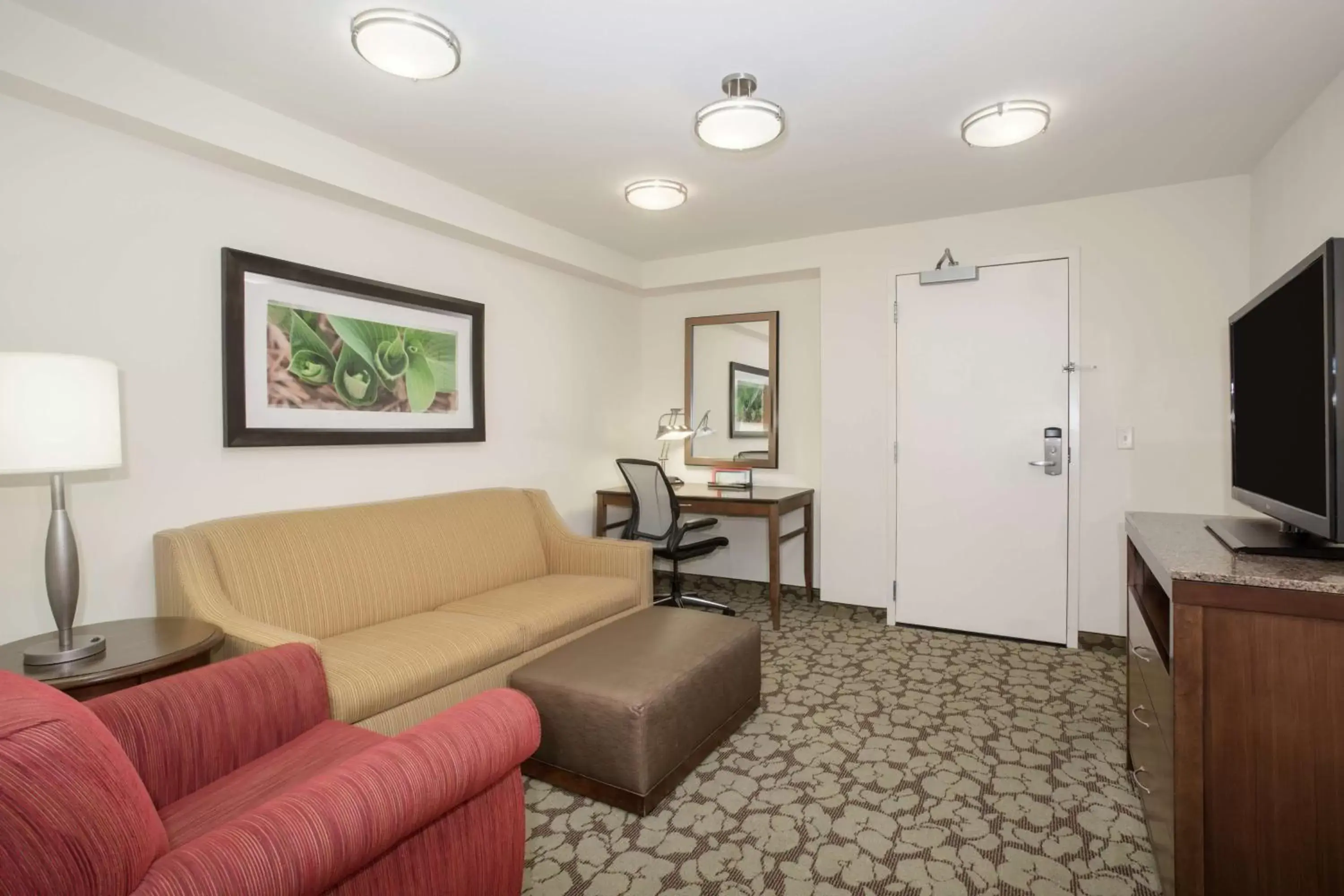 Bedroom, Seating Area in Hilton Garden Inn Lincoln Downtown/Haymarket