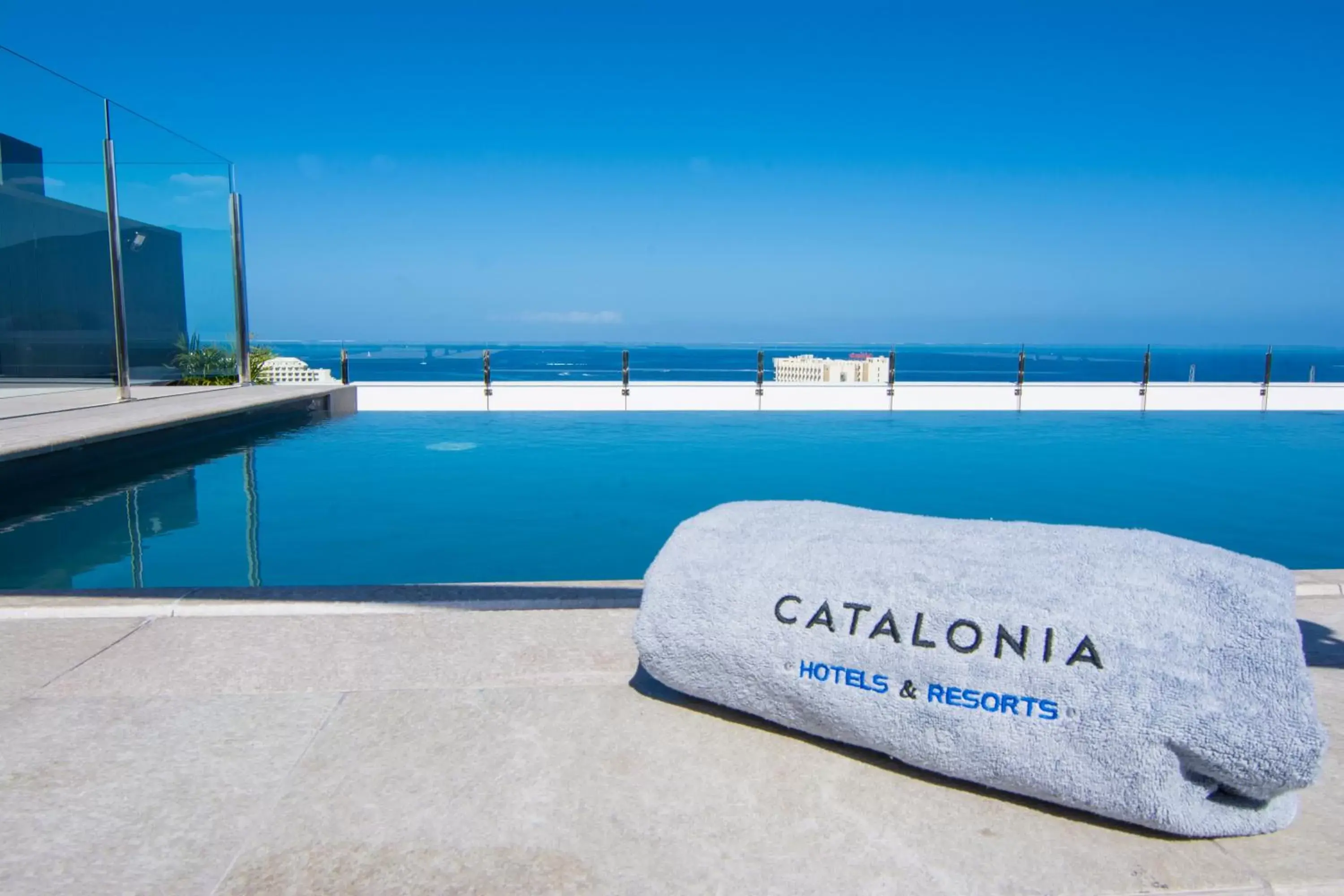 Sea view, Swimming Pool in Catalonia Oro Negro