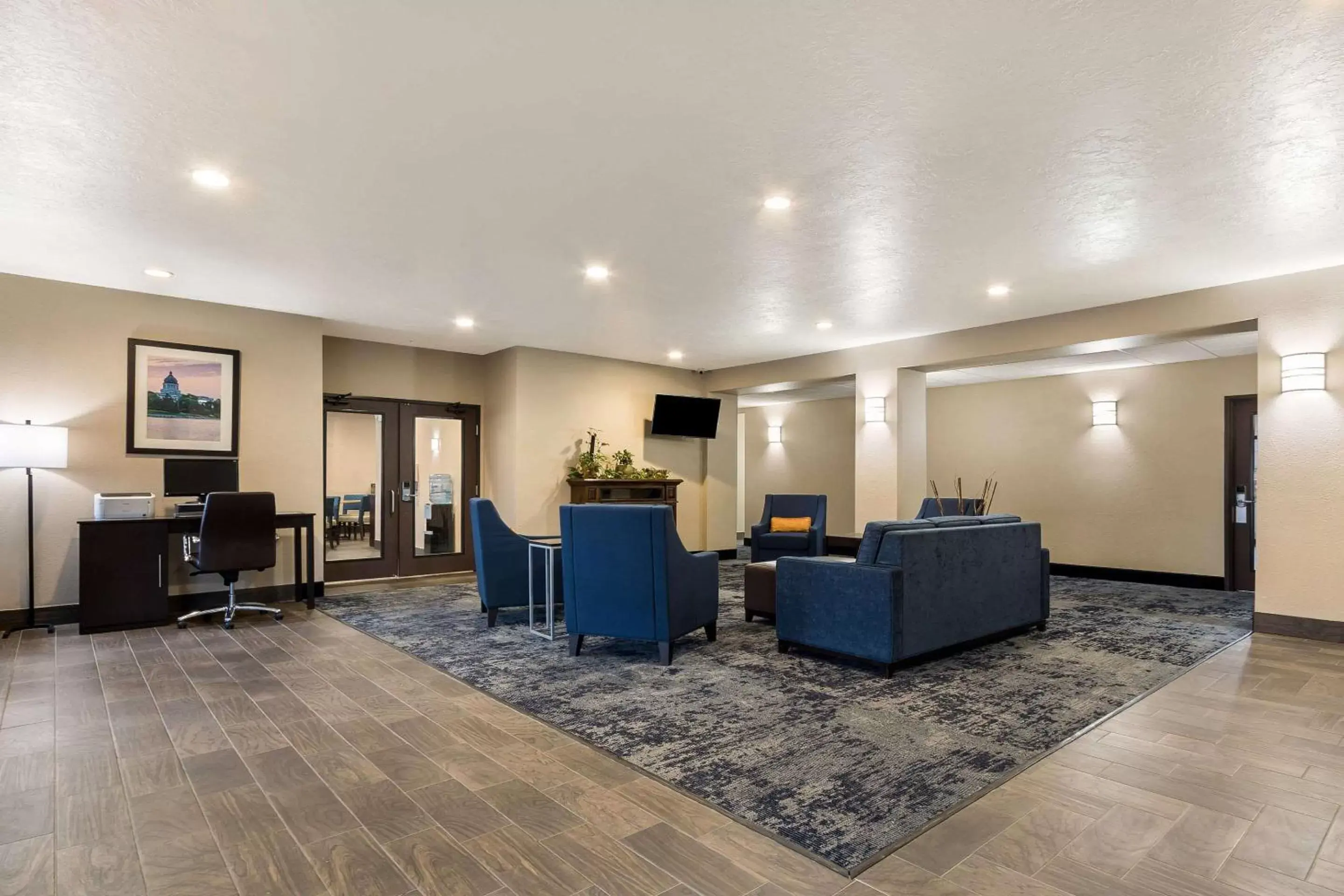 Lobby or reception in Comfort Inn Yankton SD Lobby or reception in Comfort Inn Yankton SD