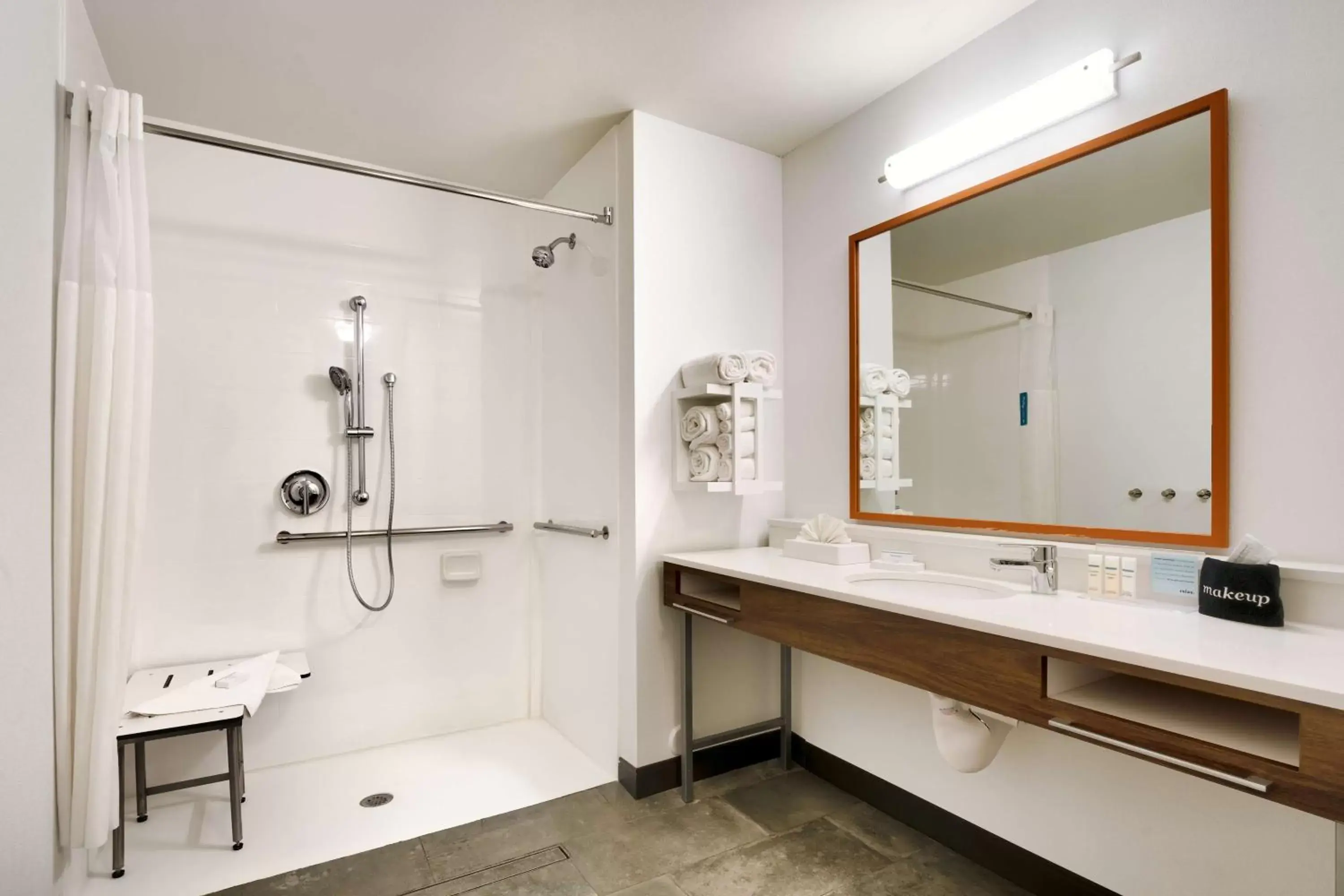 Bathroom in Hampton Inn & Suites Spanish Fork, Ut
