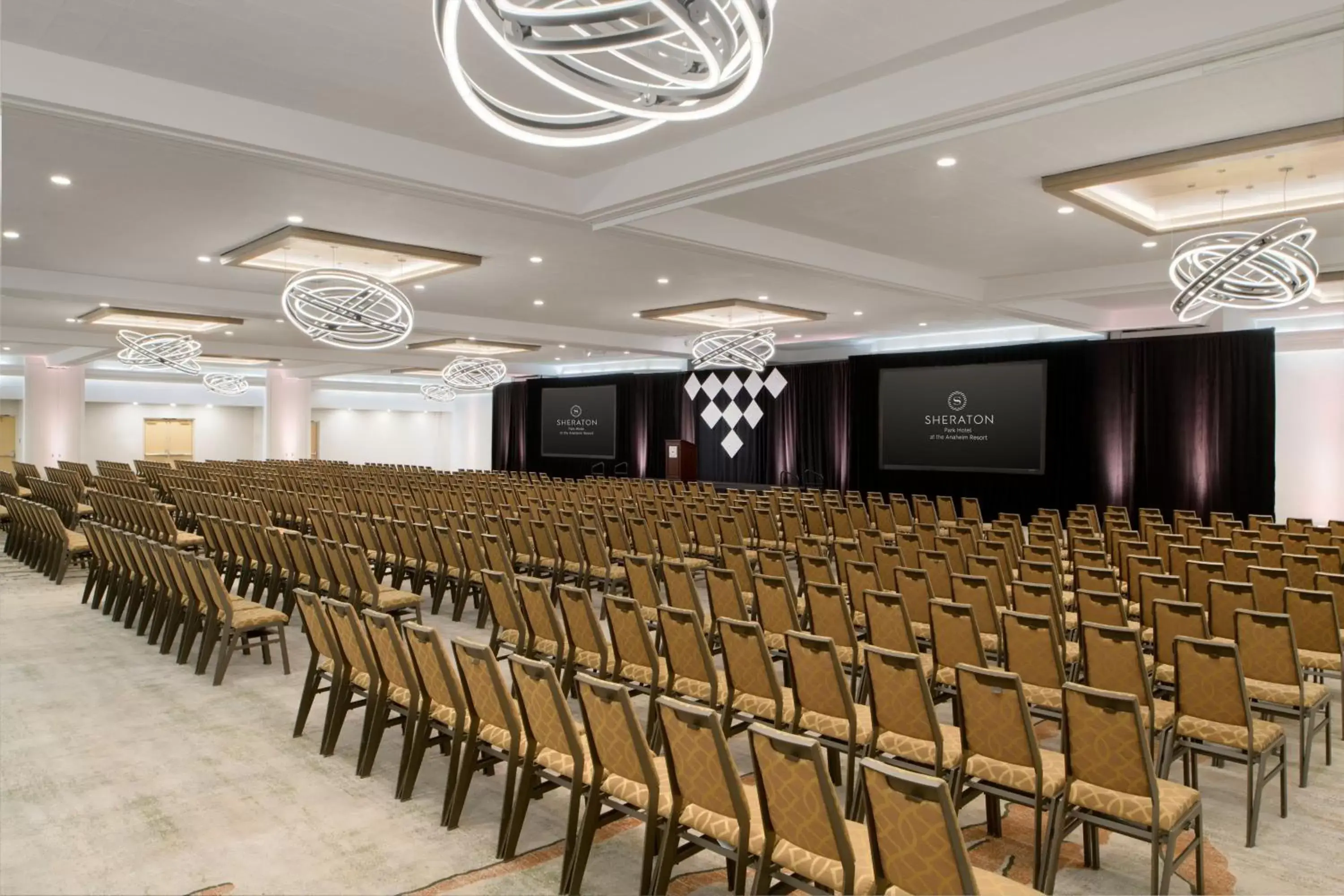 Meeting/conference room in Sheraton Park Hotel at the Anaheim Resort