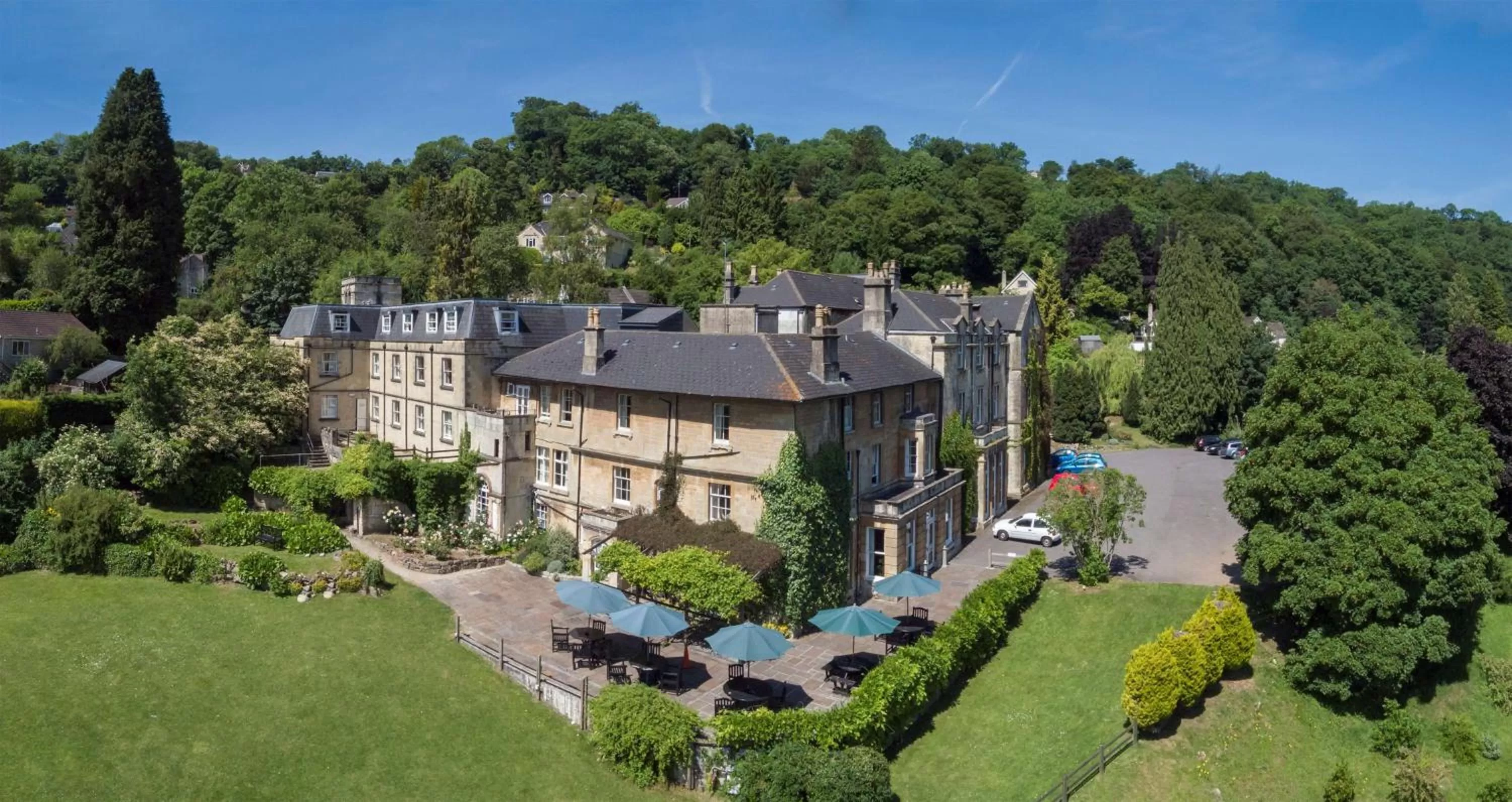 Property building in Best Western Limpley Stoke Hotel