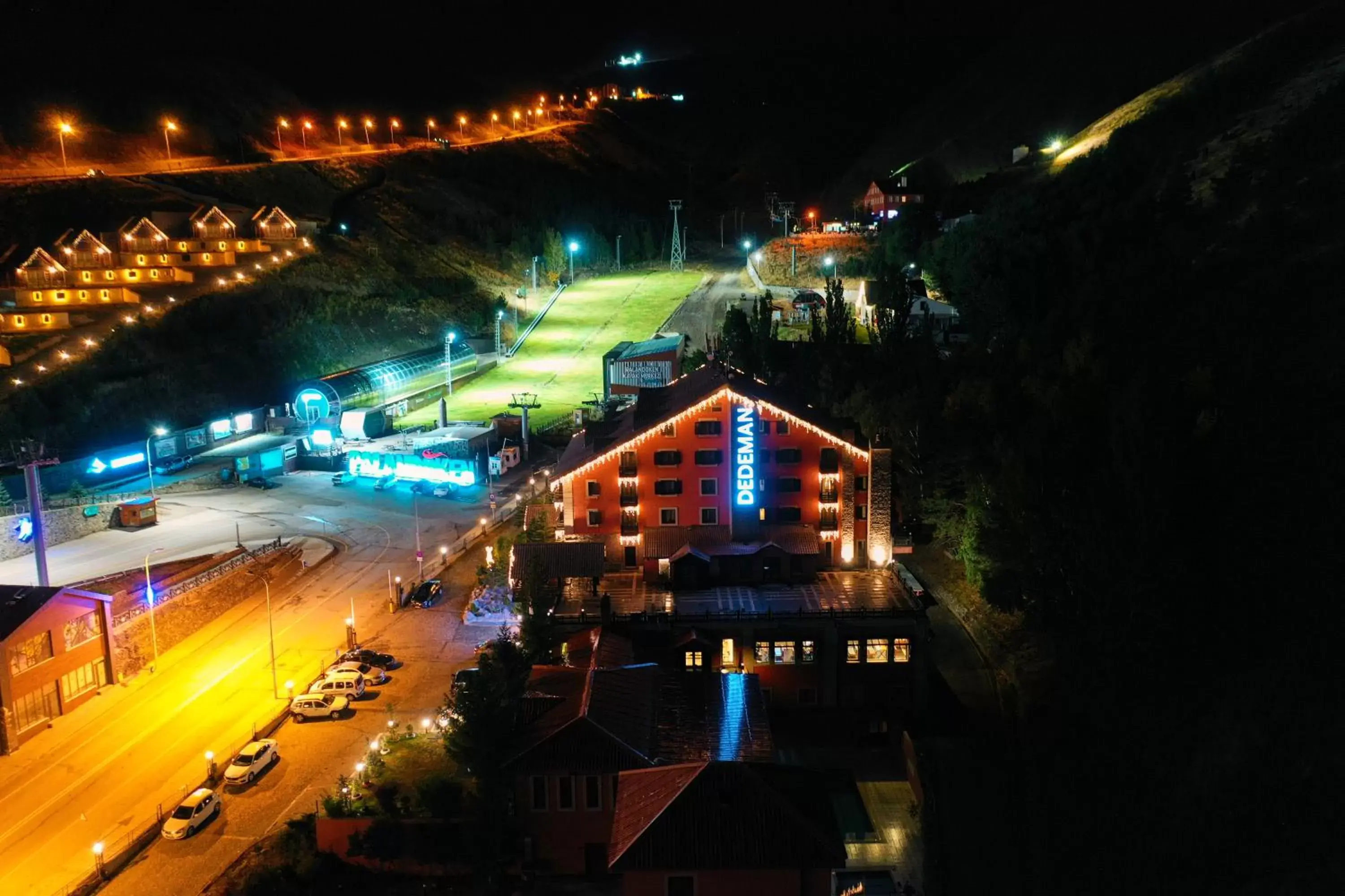 Property building, Bird's-eye View in Dedeman Palandoken Ski Lodge Hotel