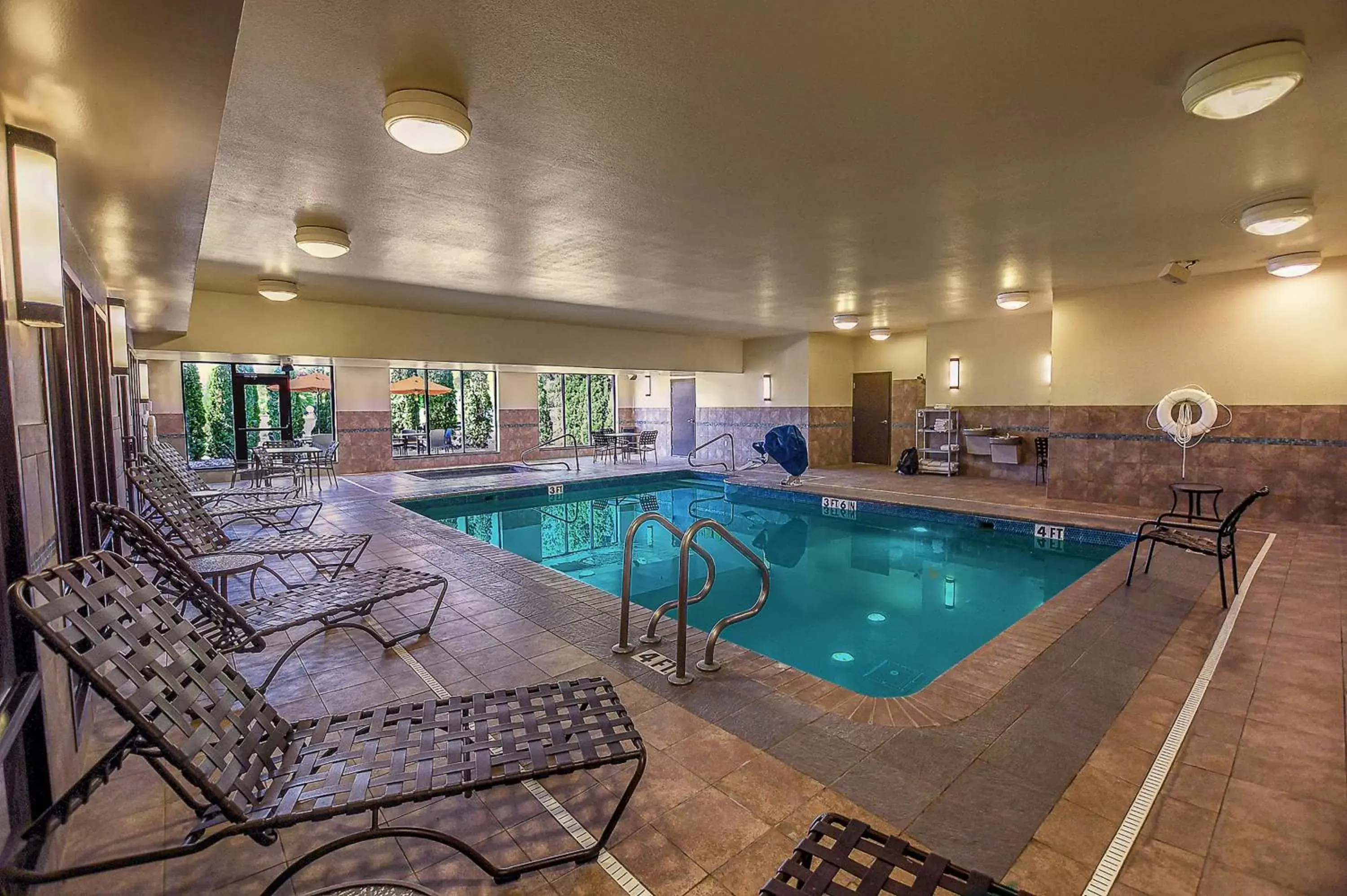 Pool view, Swimming Pool in Hilton Garden Inn South Bend