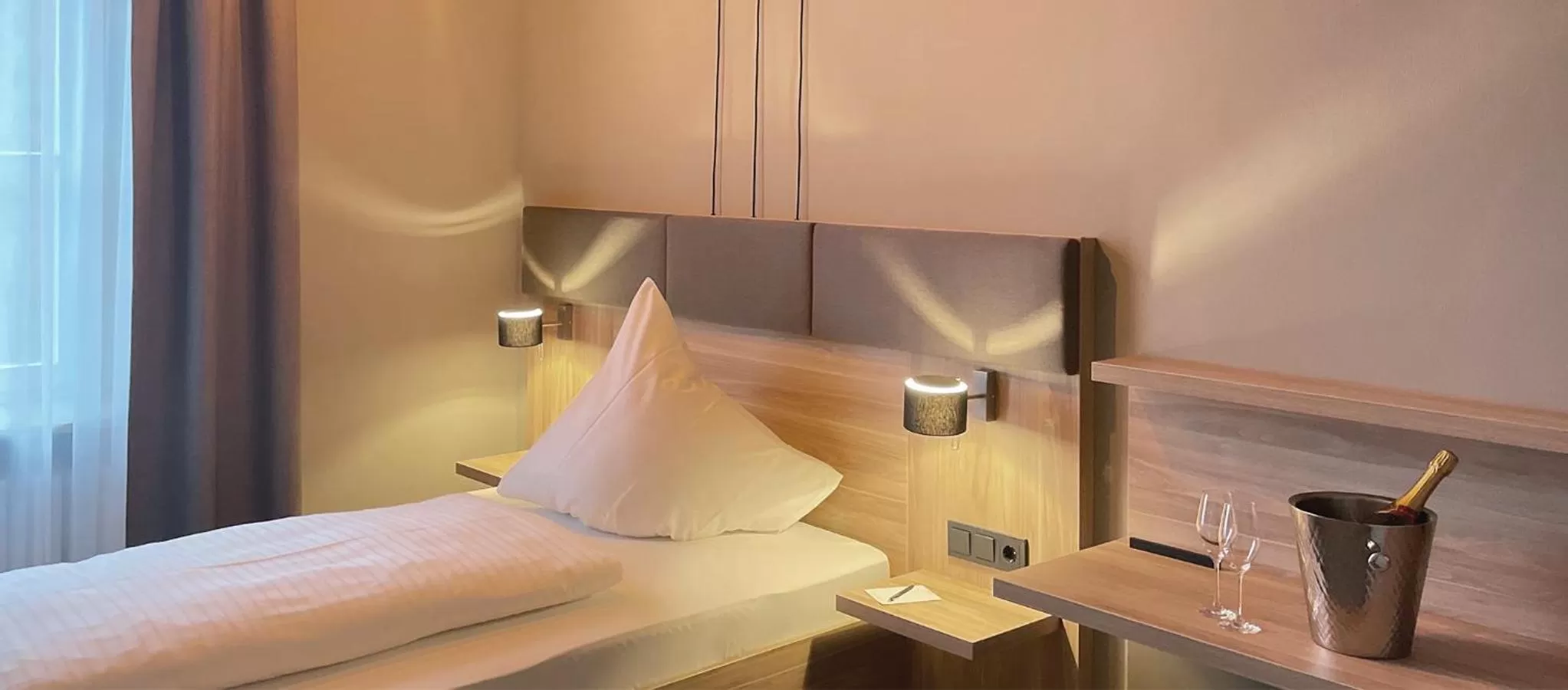 Photo of the whole room, Bed in Hotel DAS BISCHOF