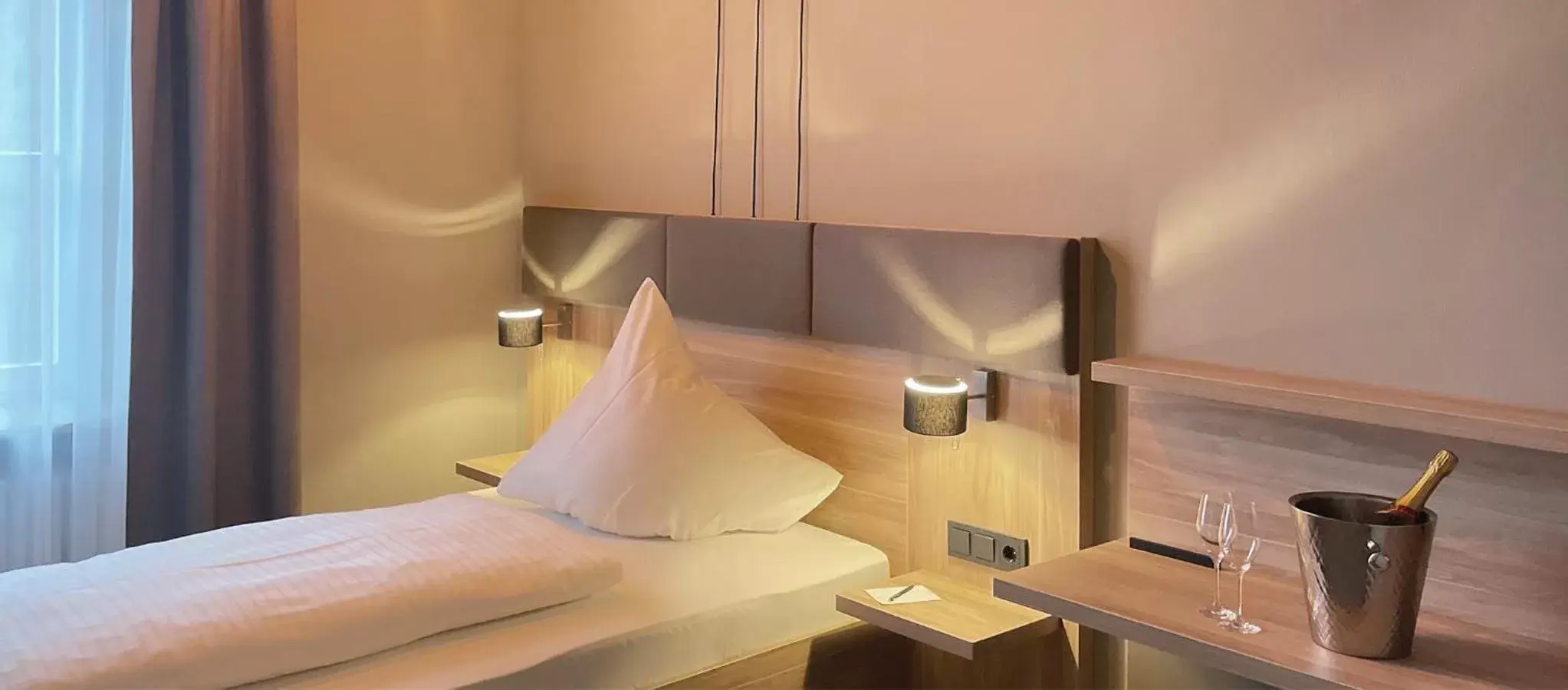 Single Room in Hotel DAS BISCHOF Single Room in Hotel DAS BISCHOF