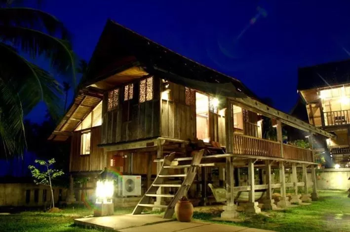 Terrapuri Heritage Village, Penarik