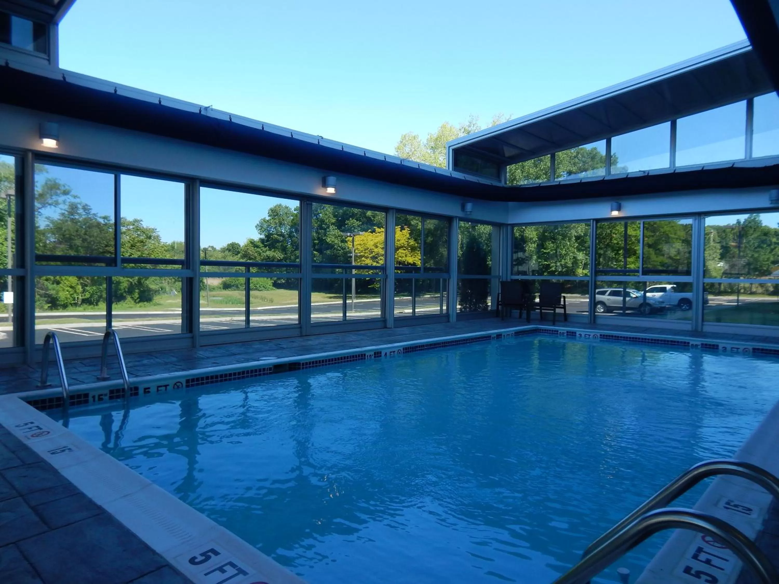 Swimming pool in Holiday Inn Express Milford by IHG