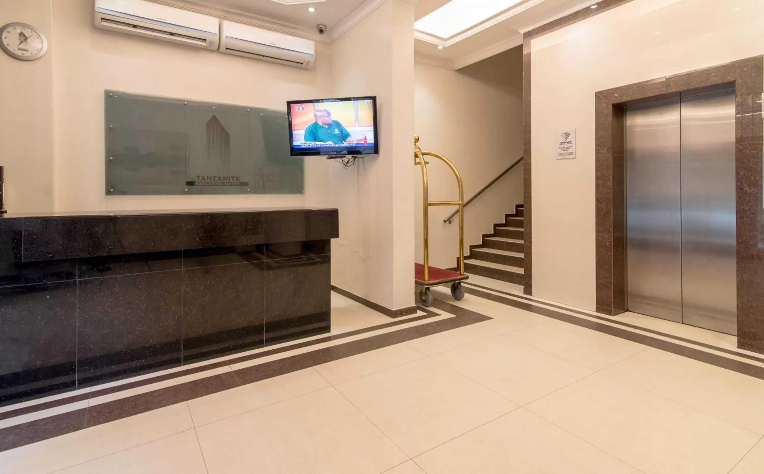 Lobby or reception, Lobby/Reception in Tanzanite Executive Suites