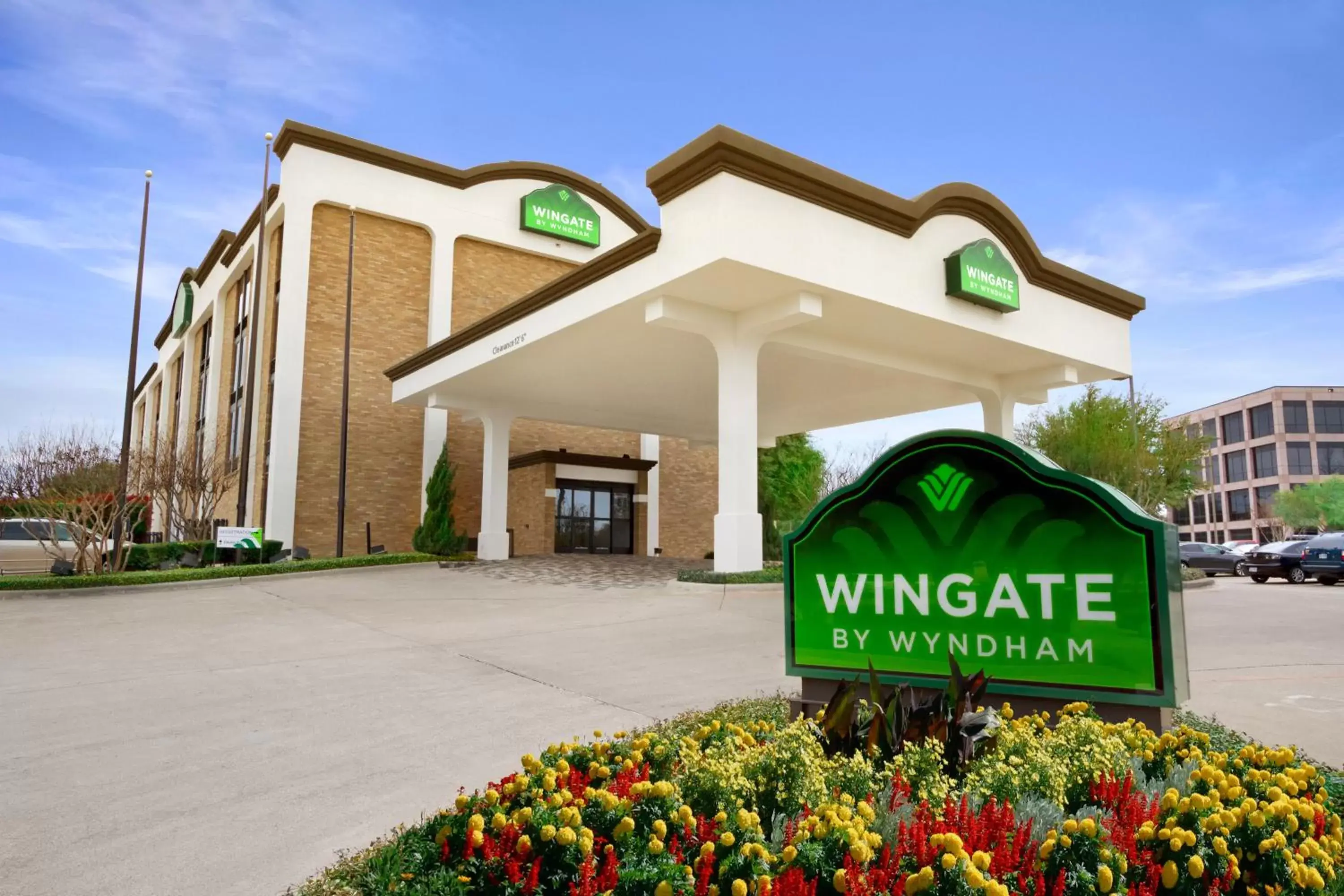 Facade/entrance, Property Logo/Sign in Wingate by Wyndham Richardson