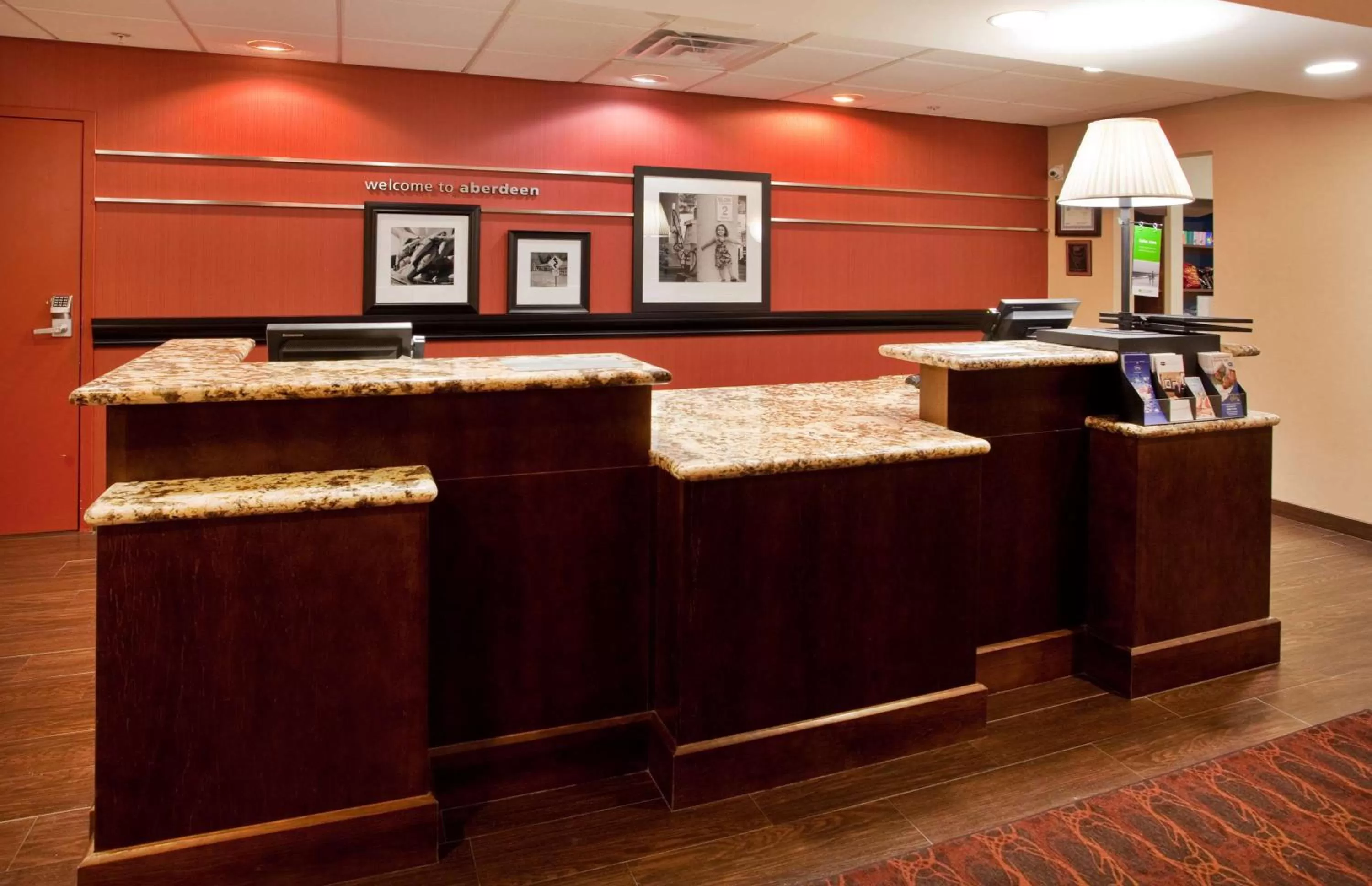 Lobby or reception in Hampton Inn & Suites Aberdeen
