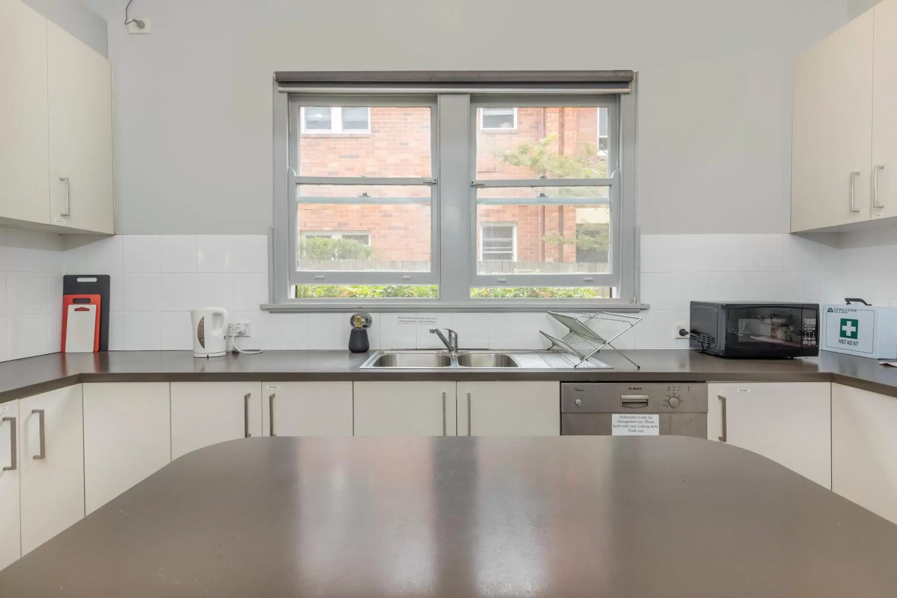 Communal kitchen, Kitchen/Kitchenette in Dalziel Lodge