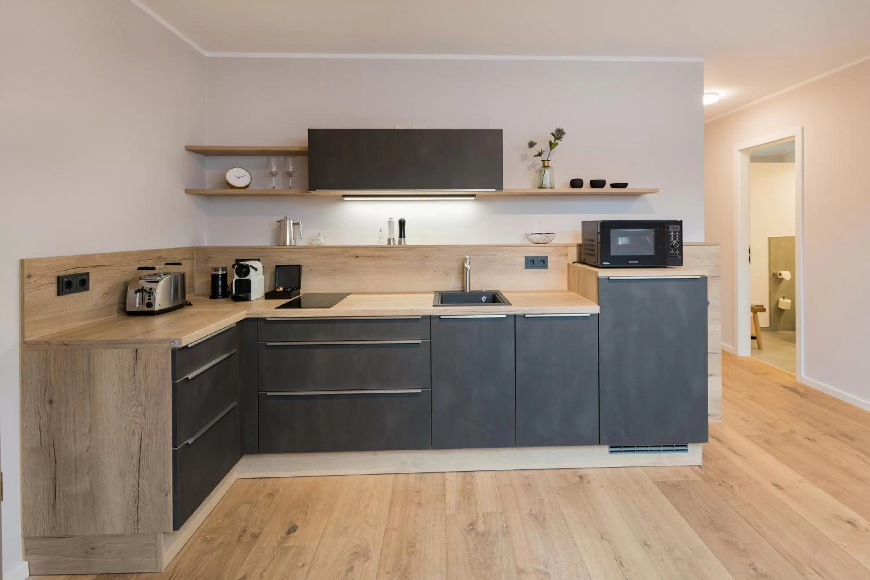 Kitchen or kitchenette in Suites MITTE - Aparthotel