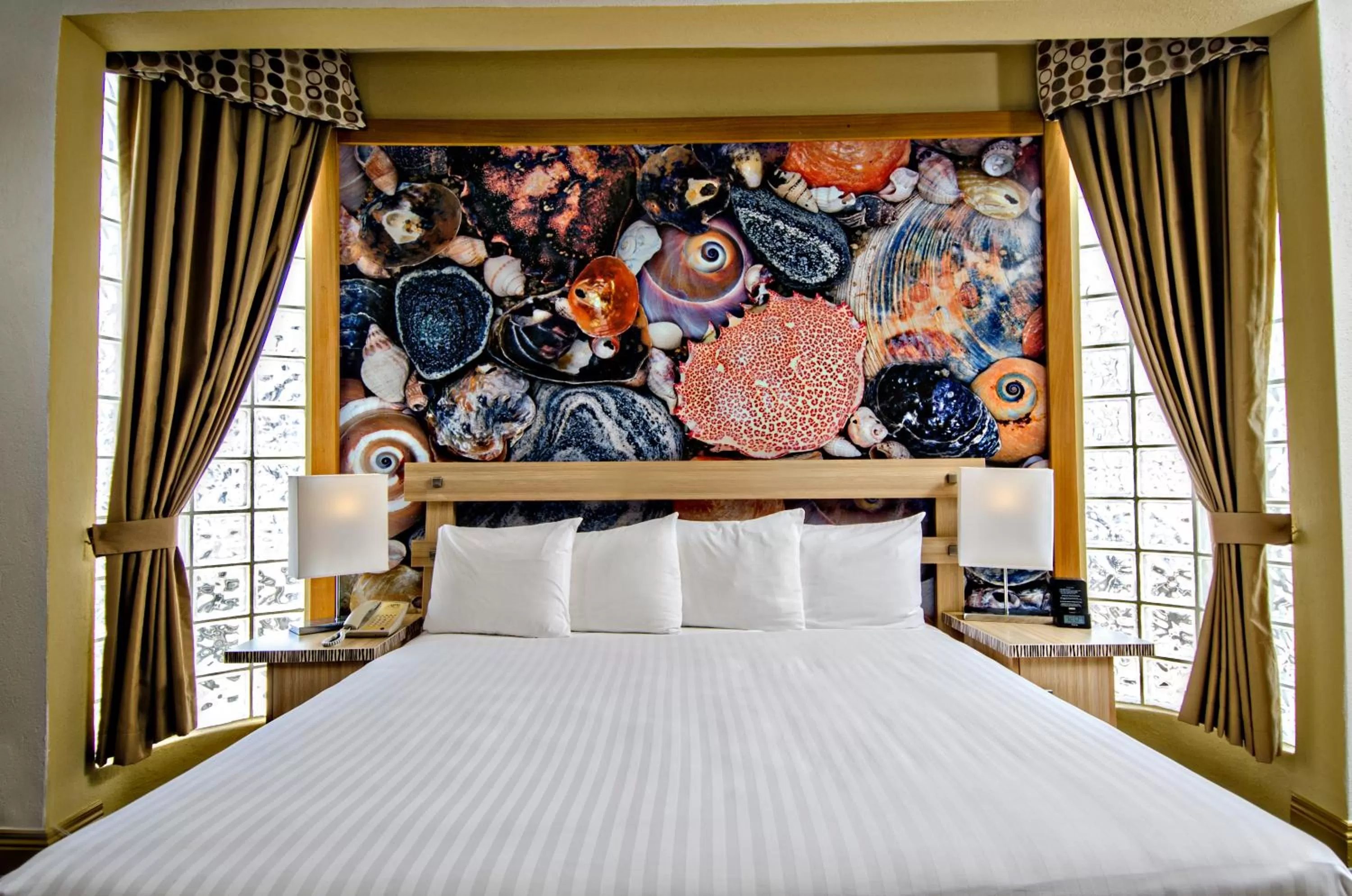 Bed in Accra Beach Hotel & Spa