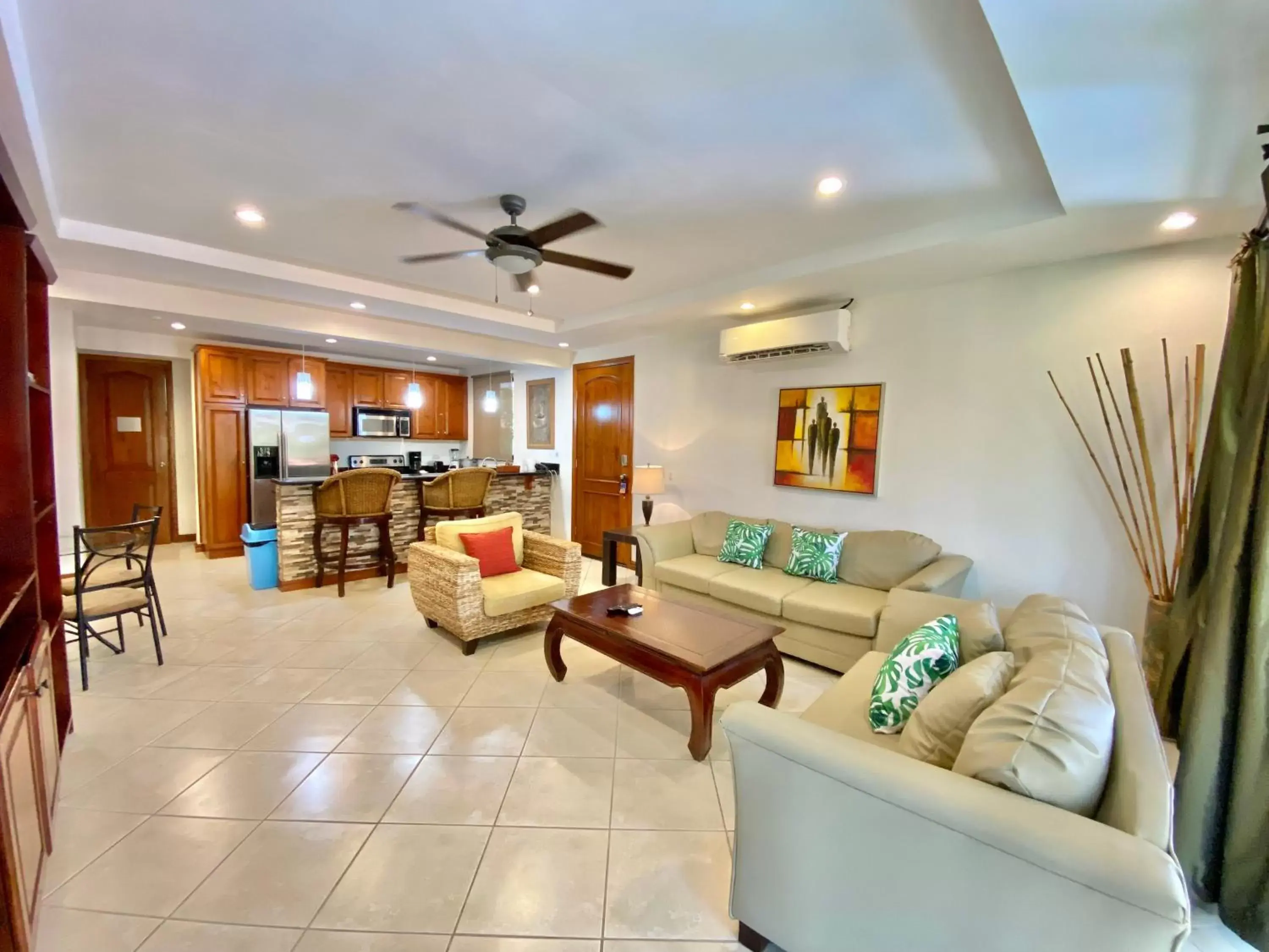 Living room, Seating Area in Monte Carlo Luxury Condominiums