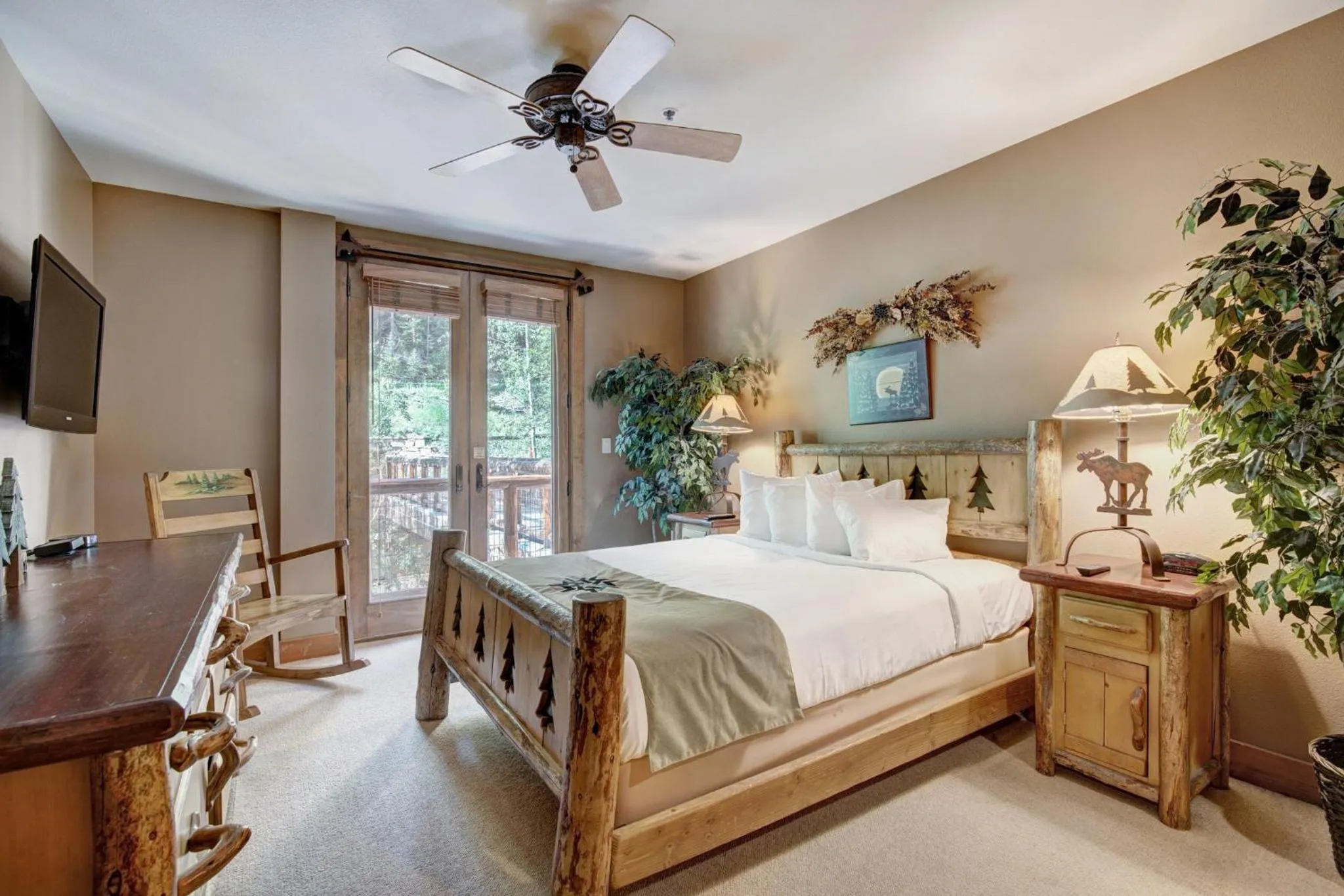 Photo of the whole room, Bed in Timbers & Lone Eagle by Keystone Resort
