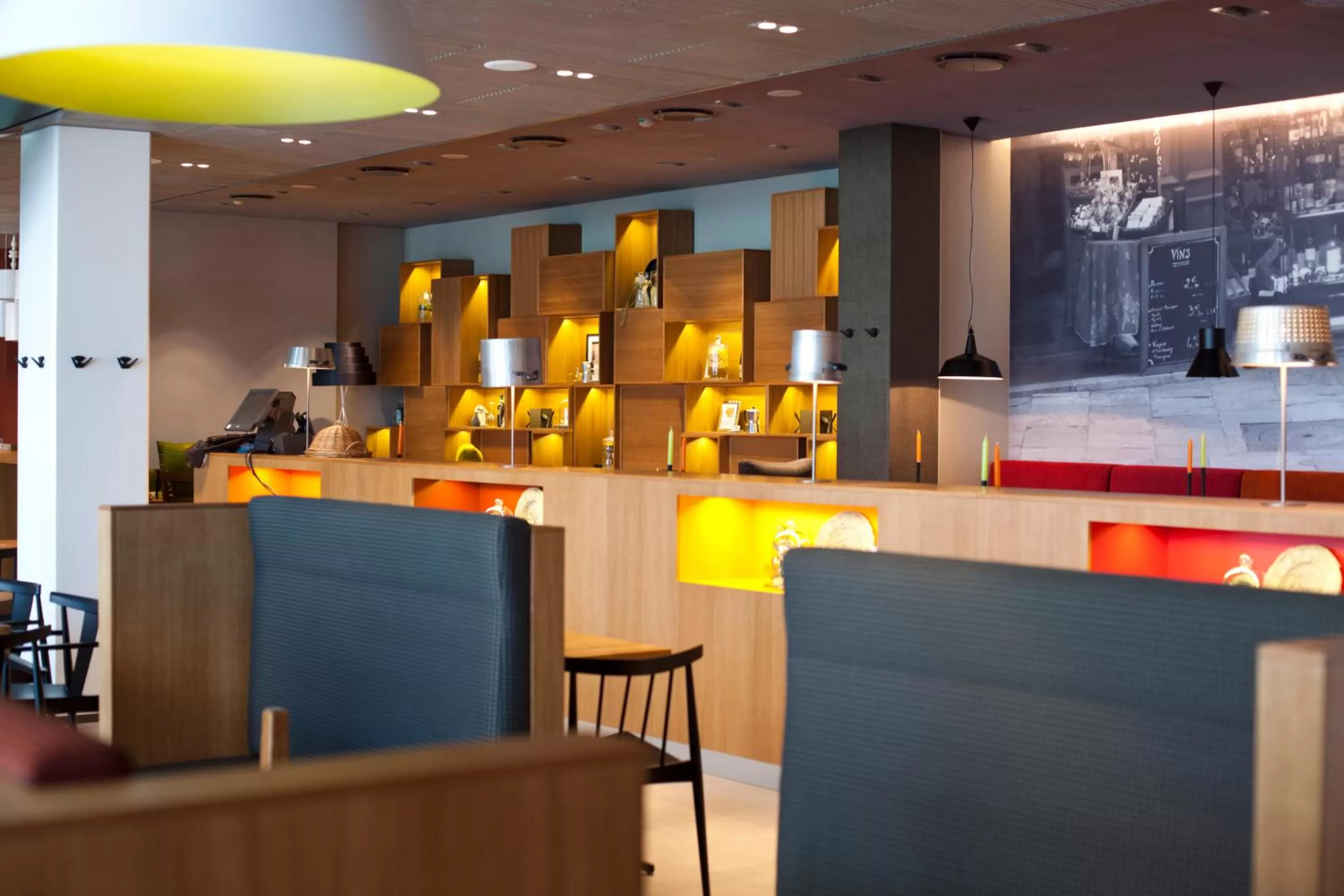 Lounge or bar in Solo Sokos Hotel Paviljonki