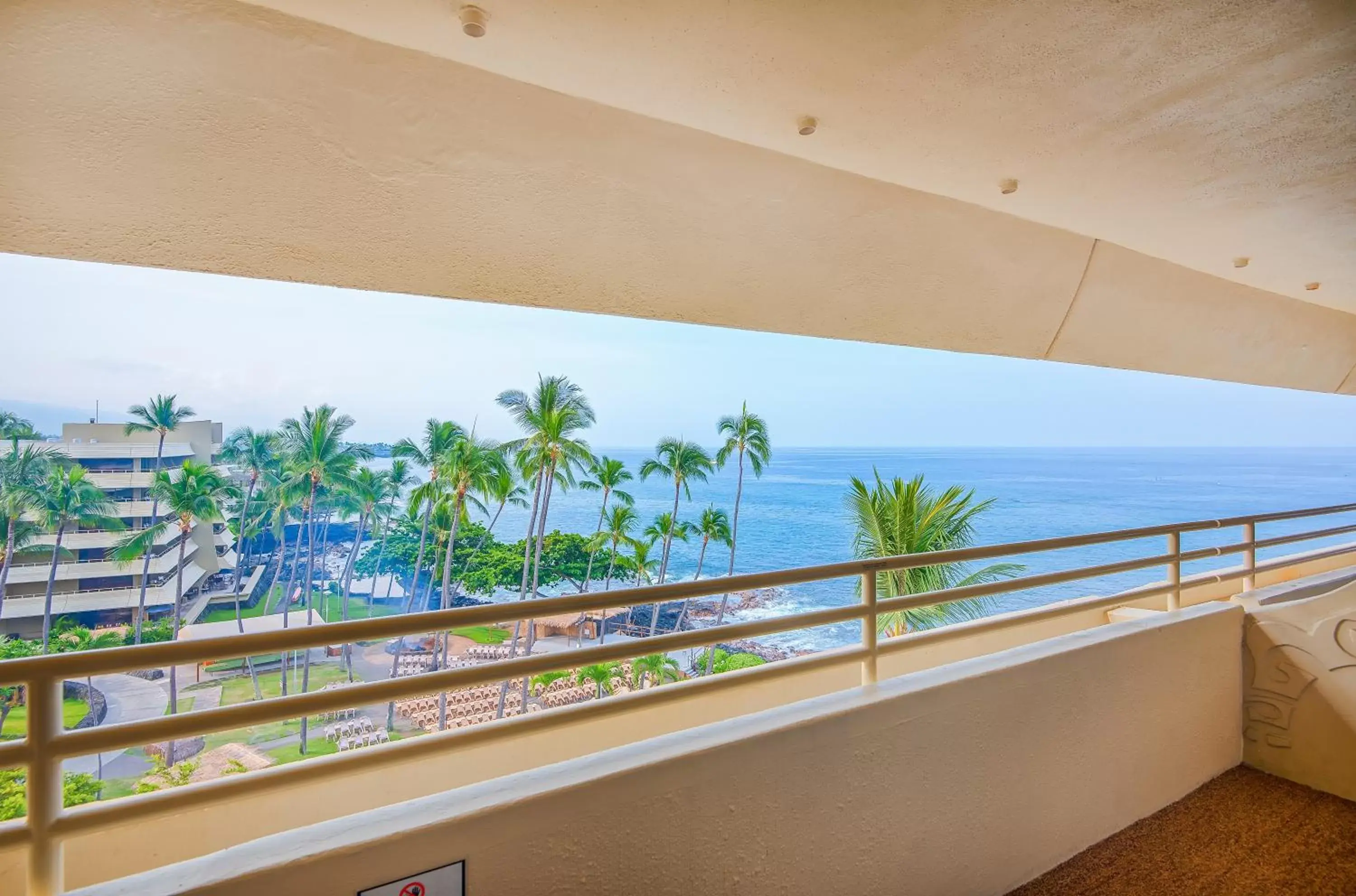 Balcony/Terrace in Royal Kona Resort