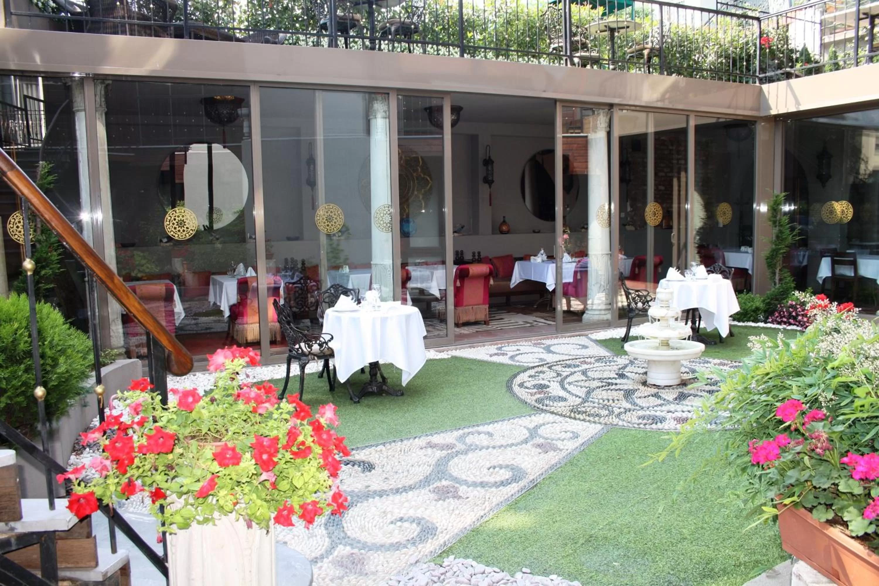 Restaurant/places to eat in Sokullu Pasa Hotel - Special Class