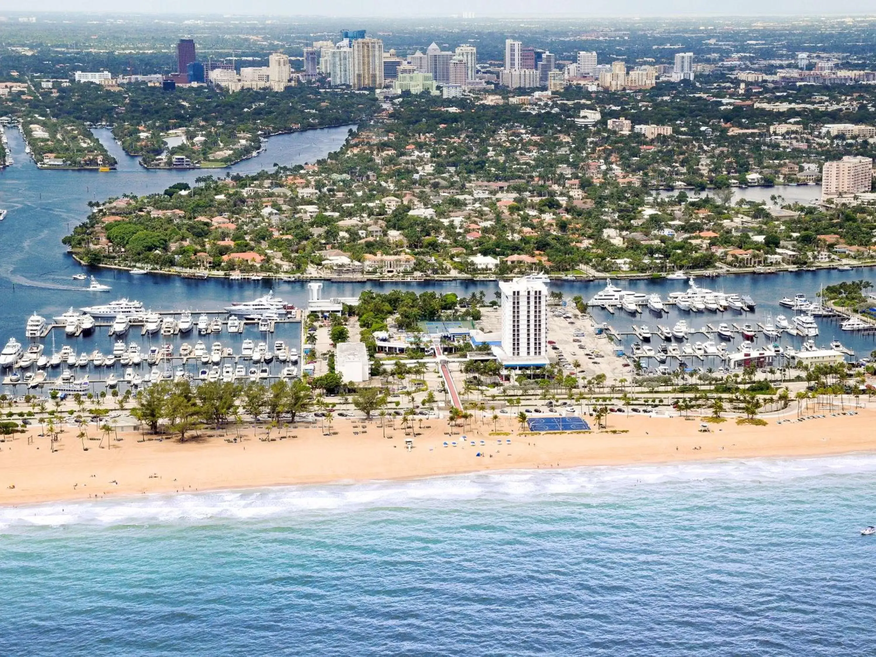 Property building, Bird's-eye View in Bahia Mar Fort Lauderdale Beach - DoubleTree by Hilton