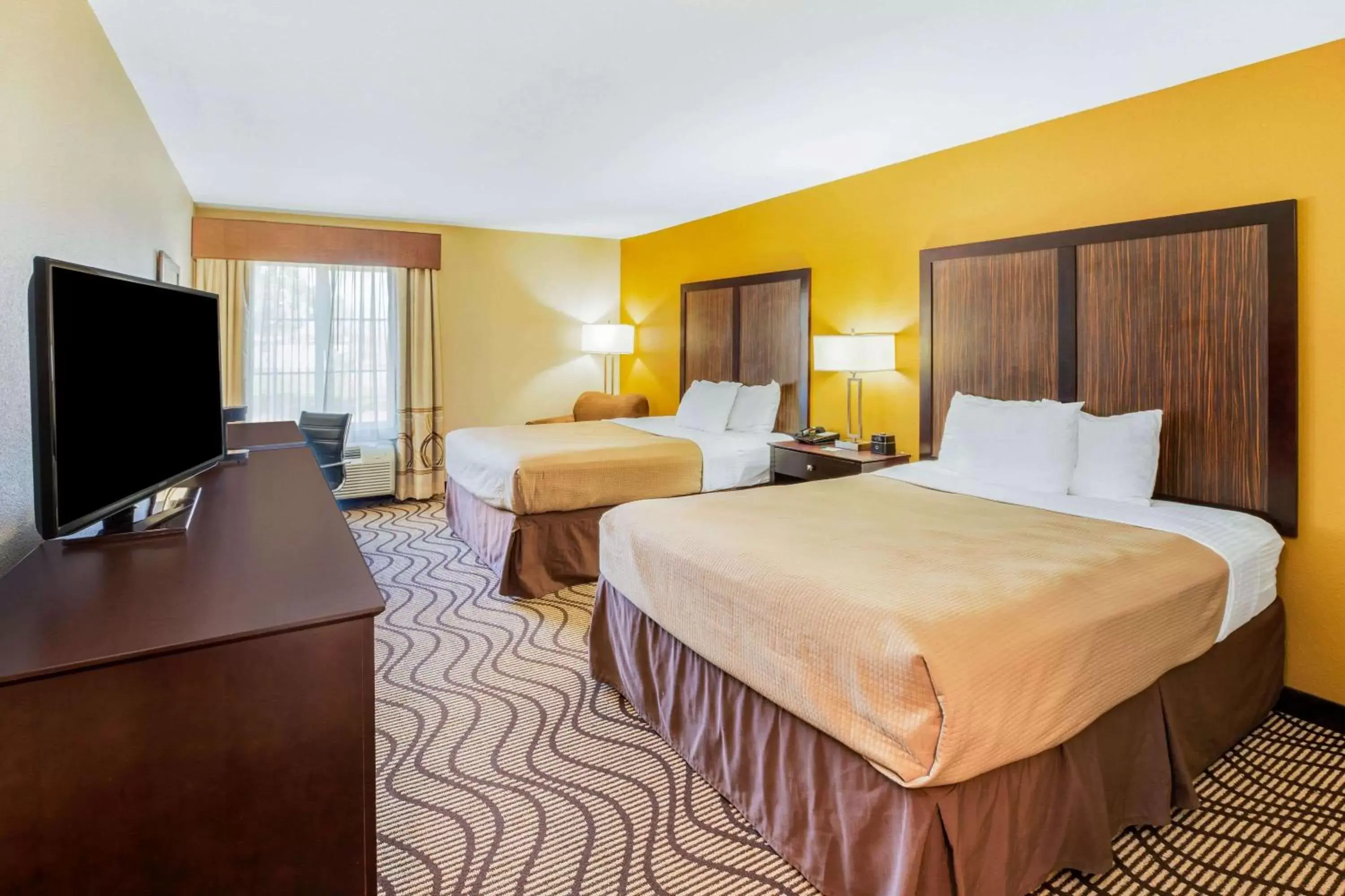 Photo of the whole room in La Quinta by Wyndham Floresville Photo of the whole room in La Quinta by Wyndham Floresville