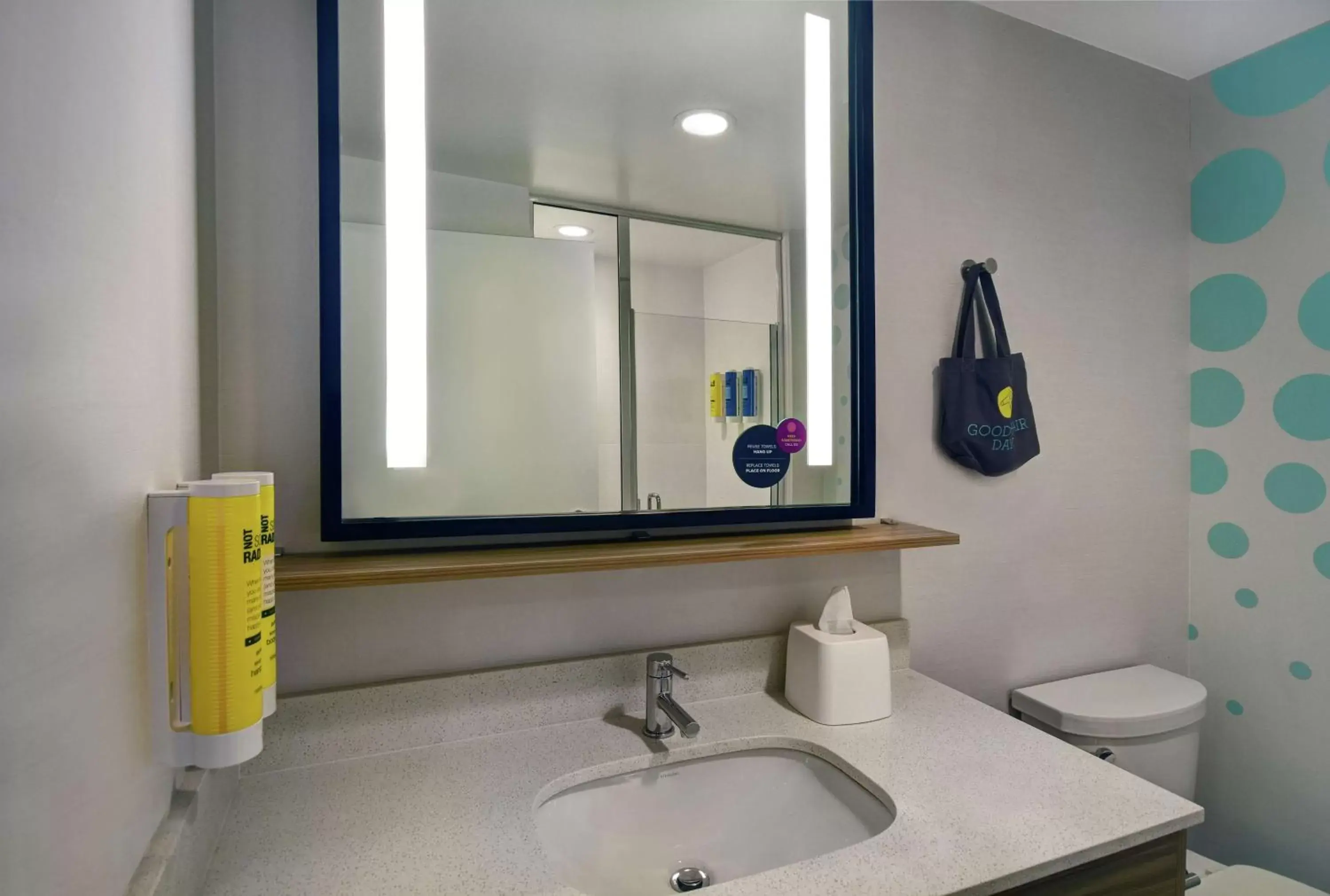 King Room - Hearing Access in Tru By Hilton Burlington King Room - Hearing Access in Tru By Hilton Burlington