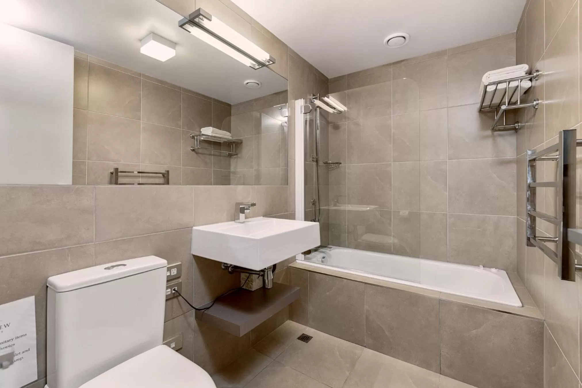 Bathroom in Highview Apartments