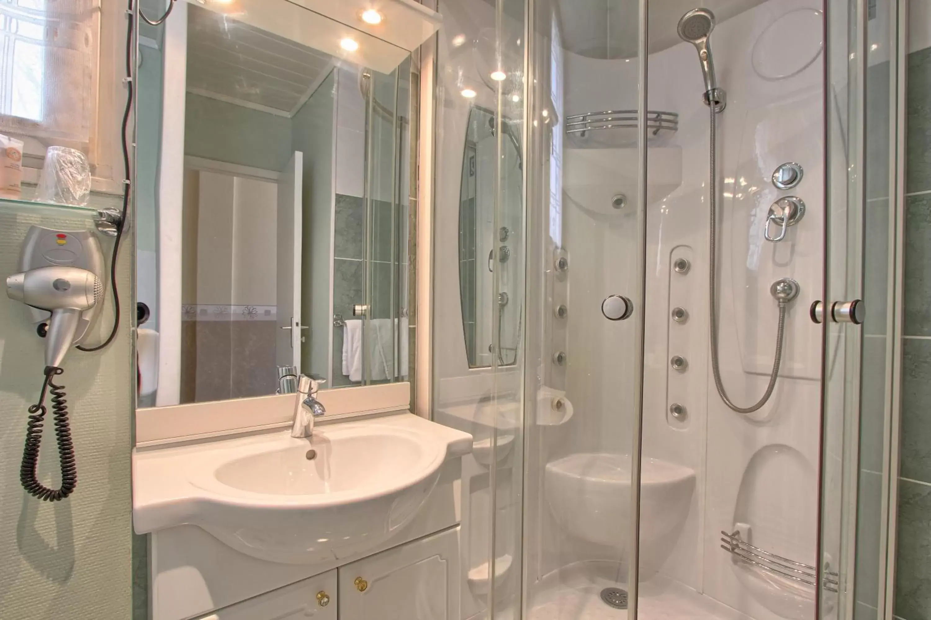 Other, Bathroom in Best Western Hotel Ile de France